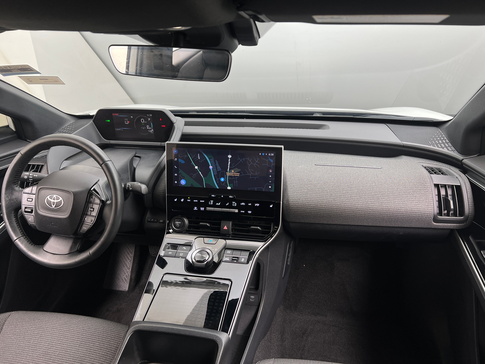 Thumbnail: 2024 Toyota bZ4X - 2