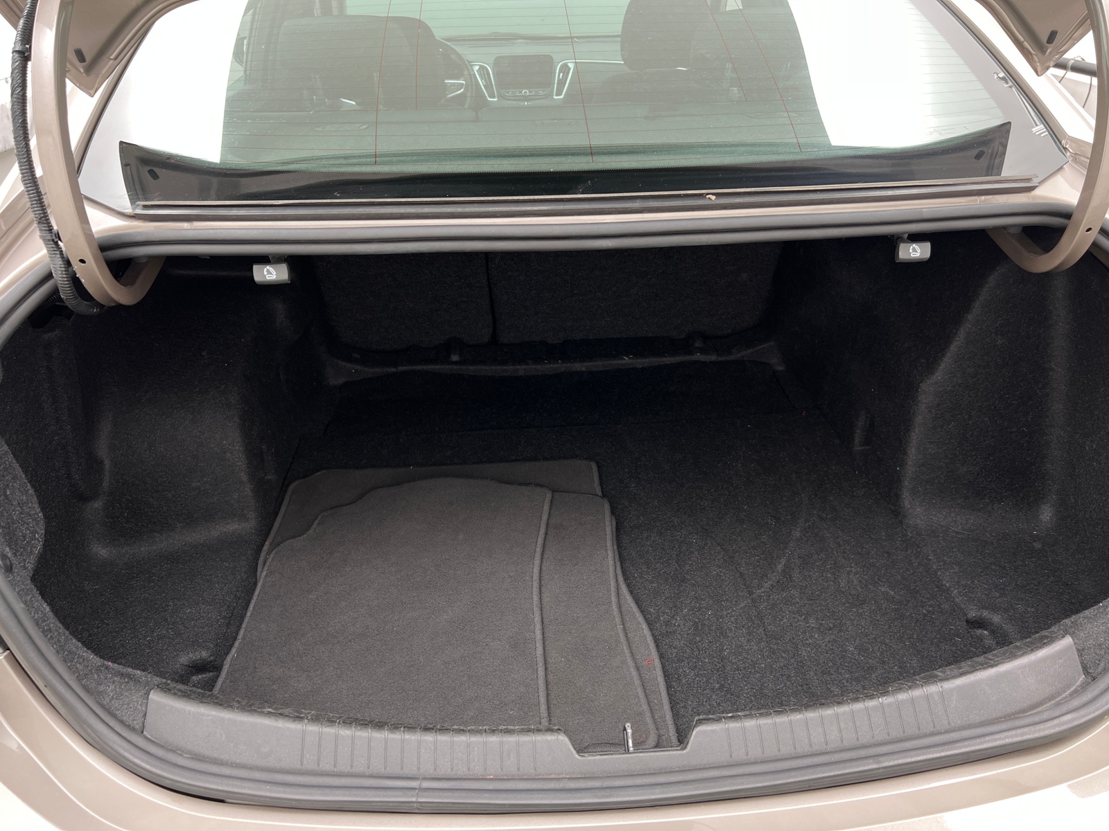 Thumbnail: 2023 Chevrolet Malibu - 7