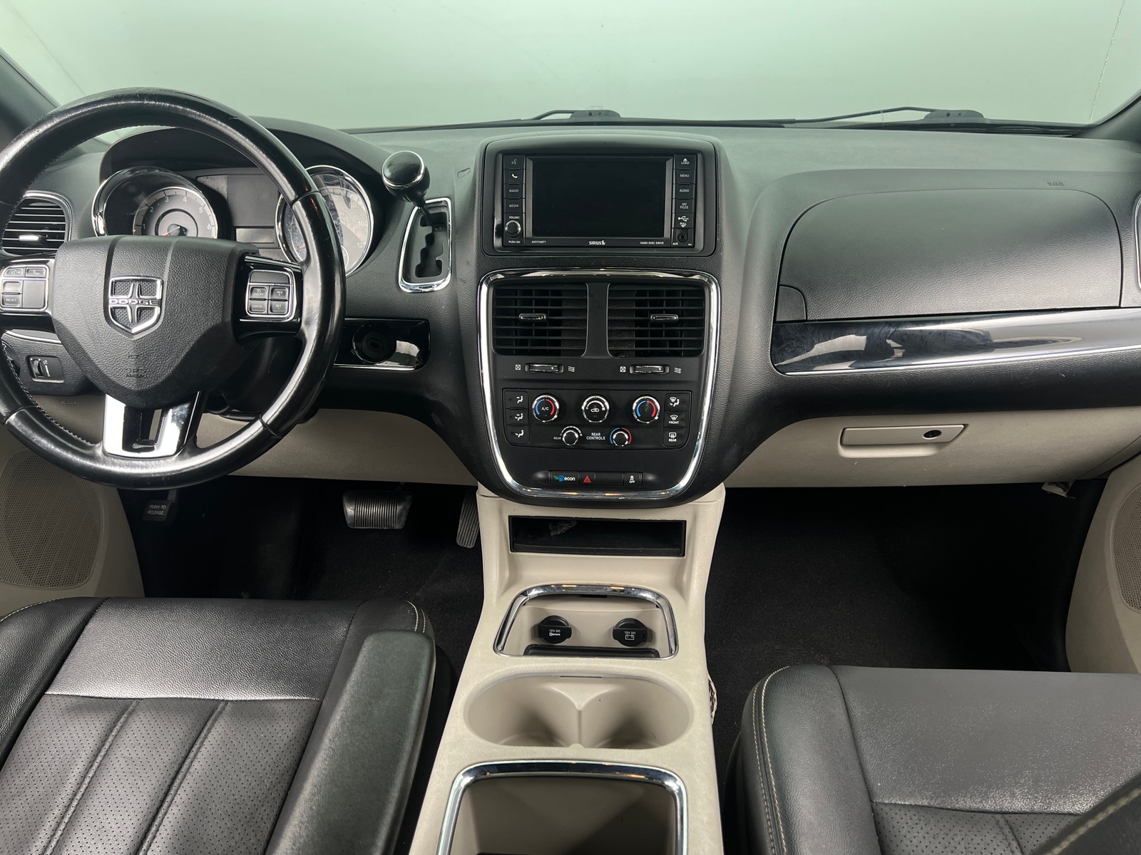 Thumbnail: 2019 Dodge Grand Caravan - 3