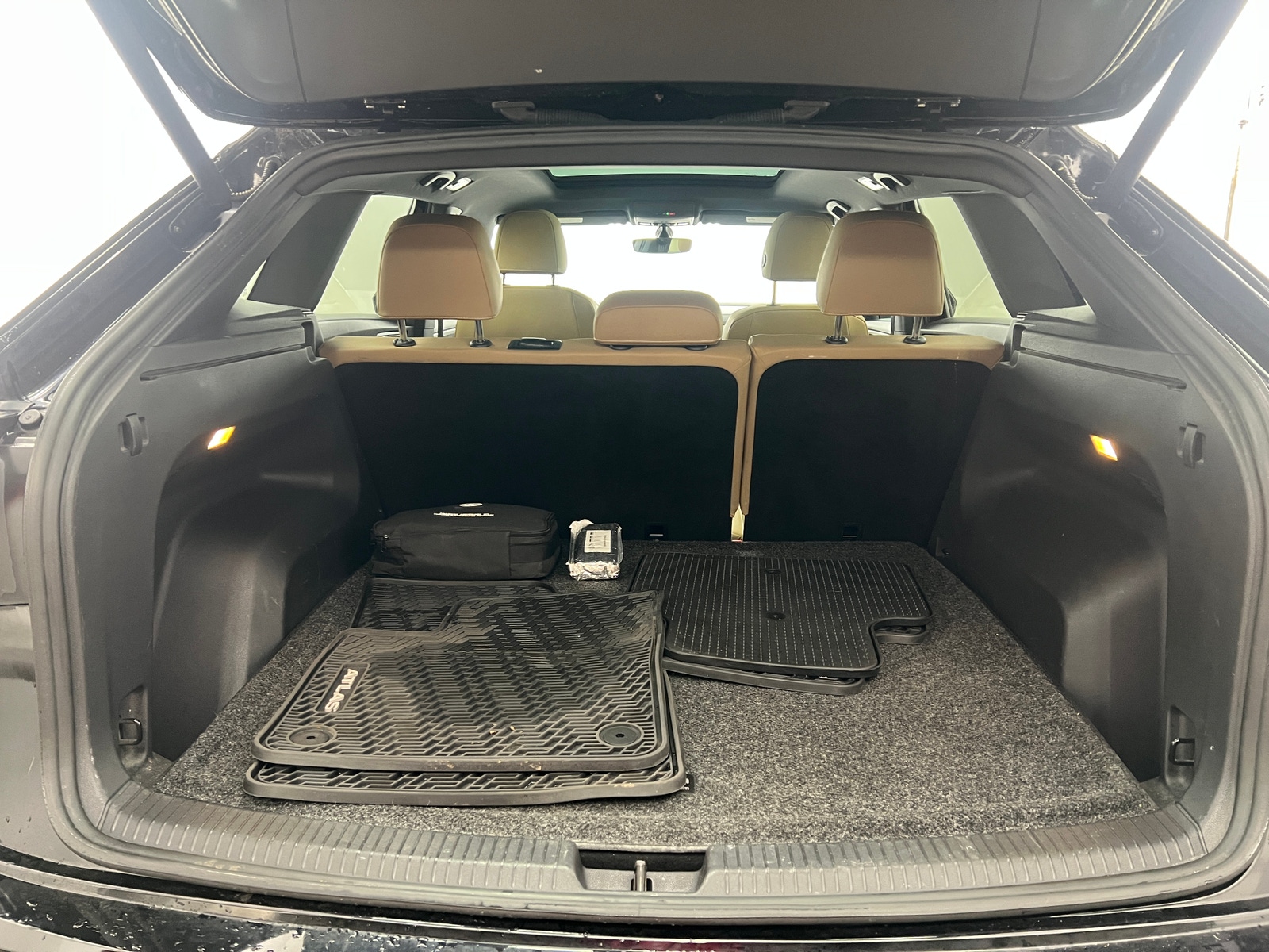 Thumbnail: 2020 Volkswagen Atlas - 6