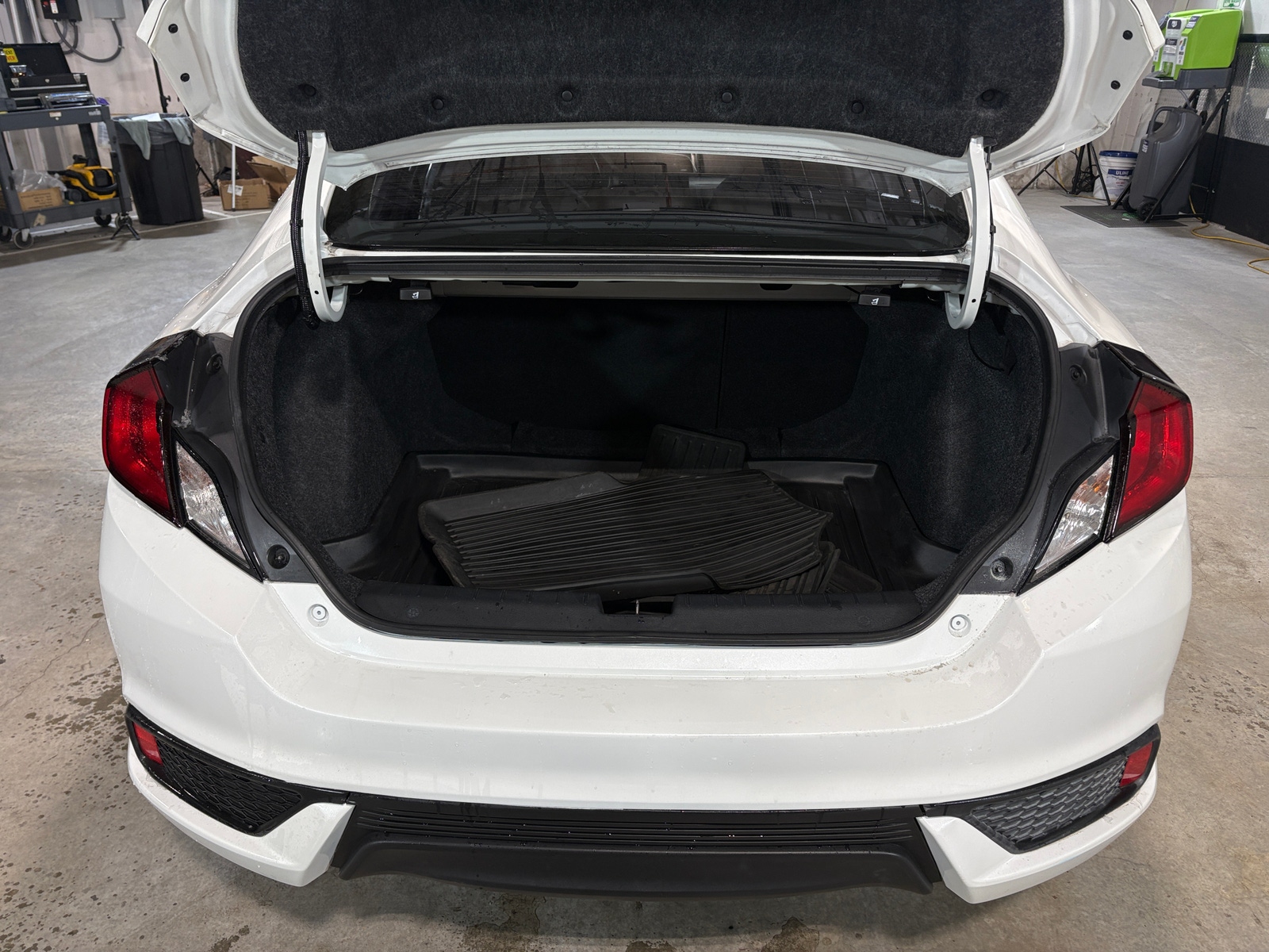 Thumbnail: 2016 Honda Civic - 4