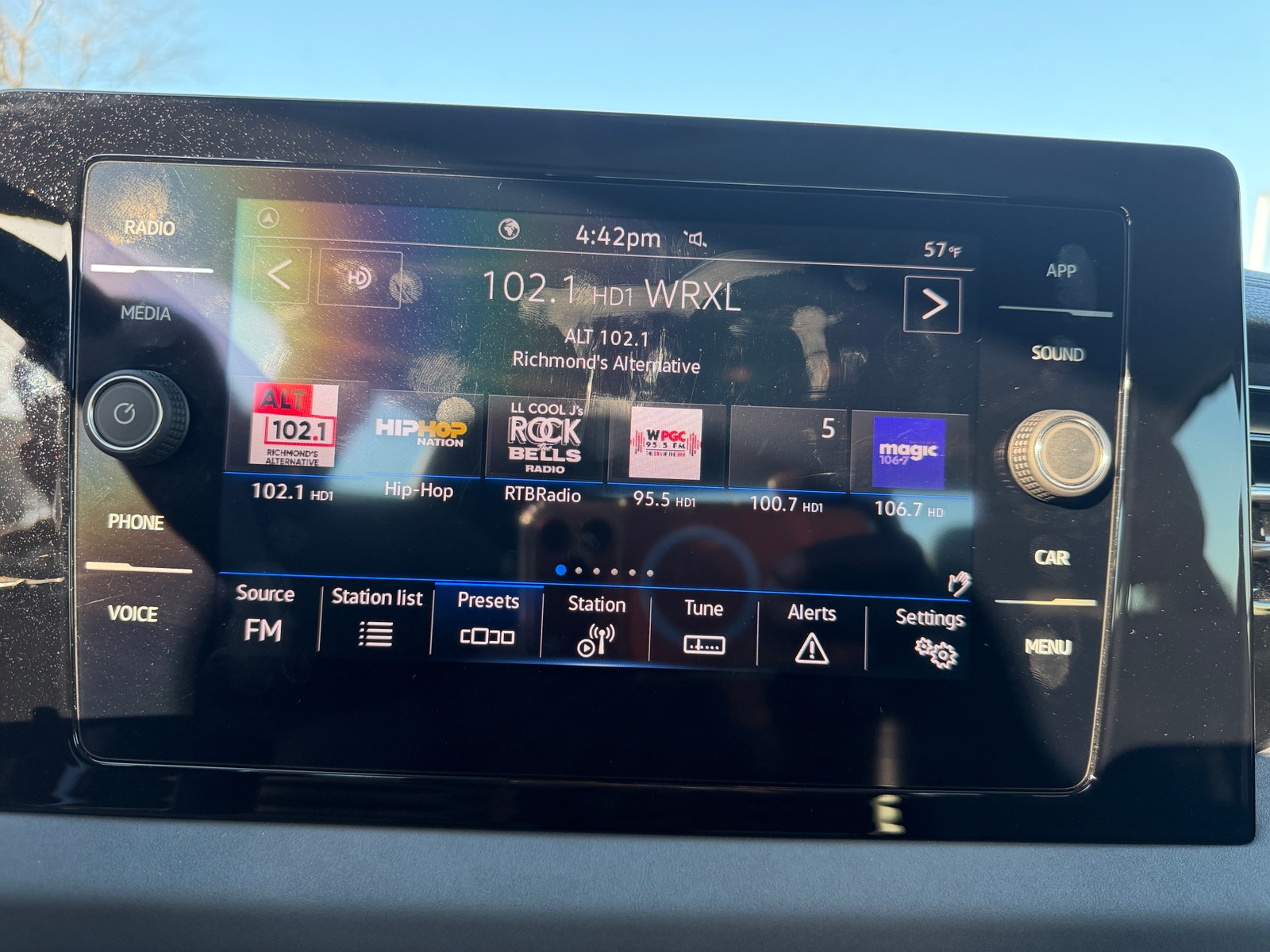 Thumbnail: 2025 Volkswagen Jetta - 4