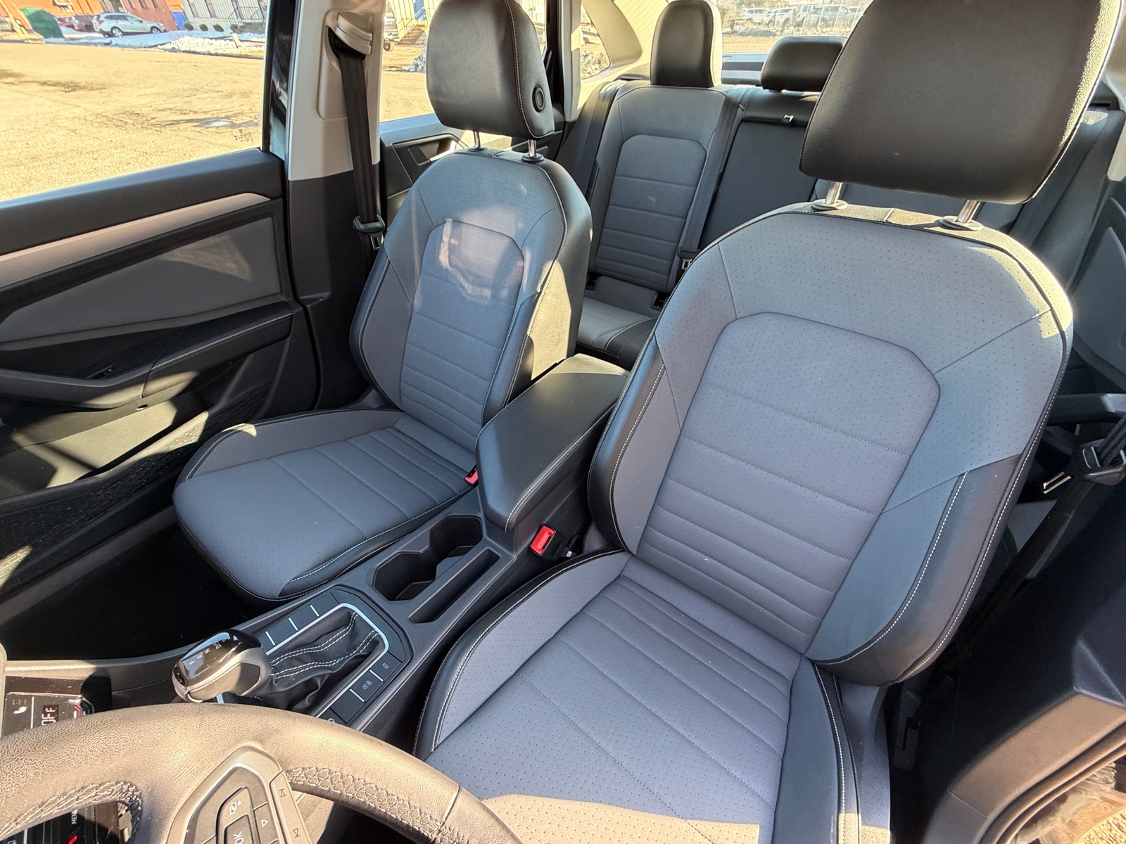 Thumbnail: 2025 Volkswagen Jetta - 2