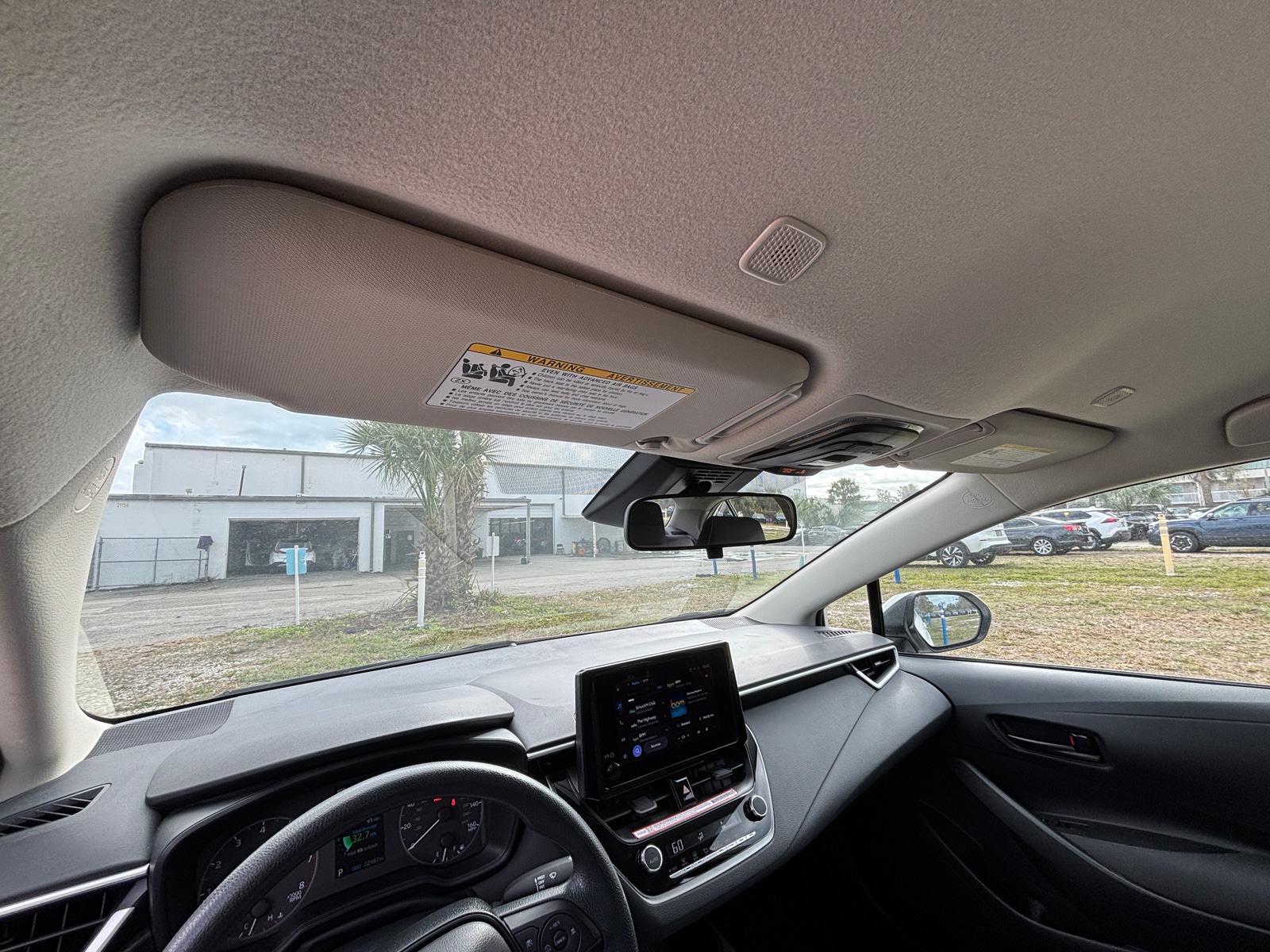 Thumbnail: 2025 Toyota Corolla - 3