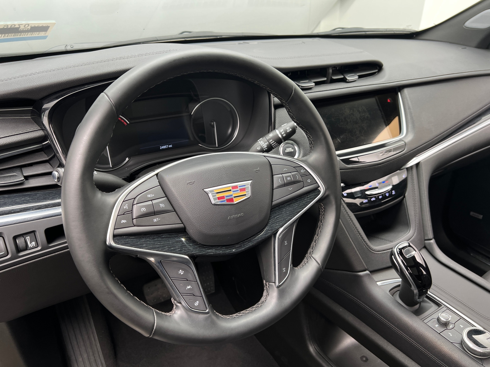 Thumbnail: 2025 Cadillac XT5 - 4