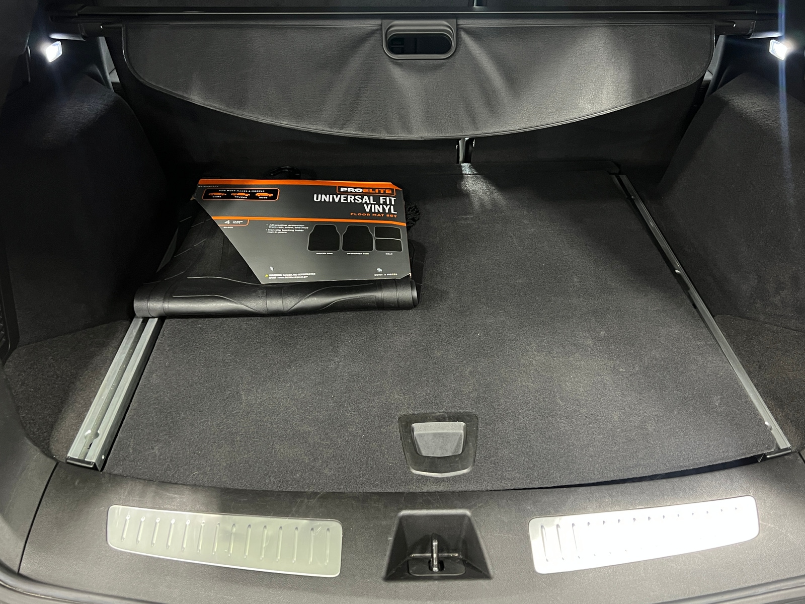 Thumbnail: 2025 Cadillac XT5 - 6