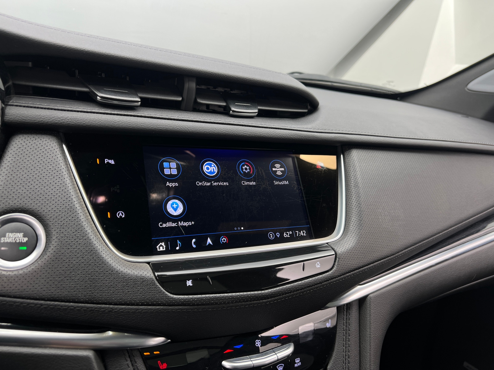 Thumbnail: 2025 Cadillac XT5 - 3