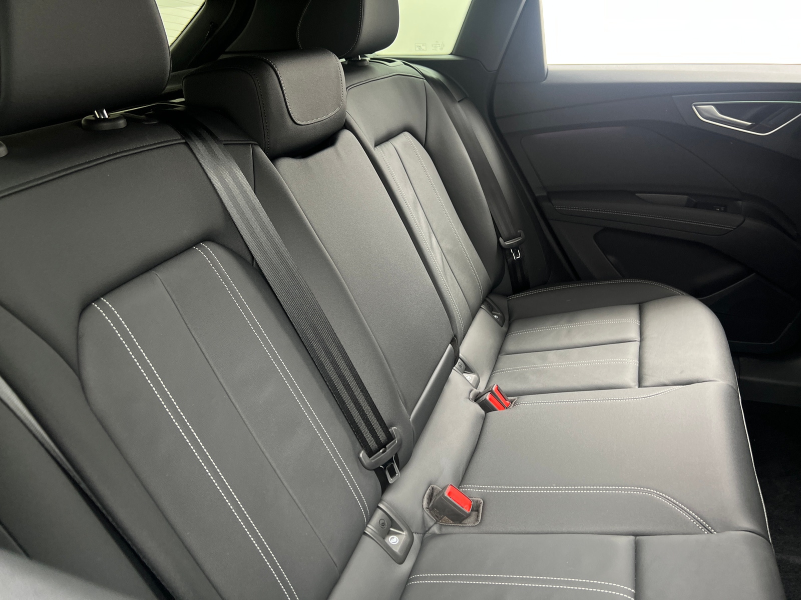 Thumbnail: 2023 Audi Q4 e-tron - 5