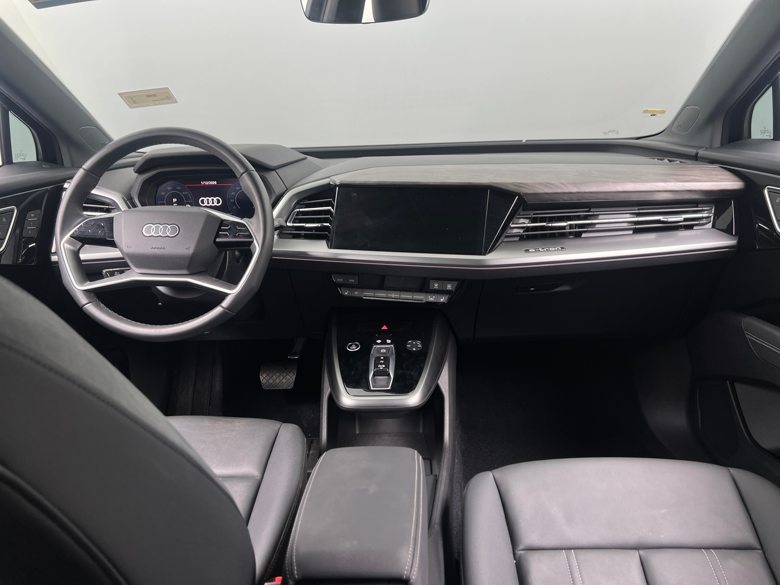 Thumbnail: 2023 Audi Q4 e-tron - 2