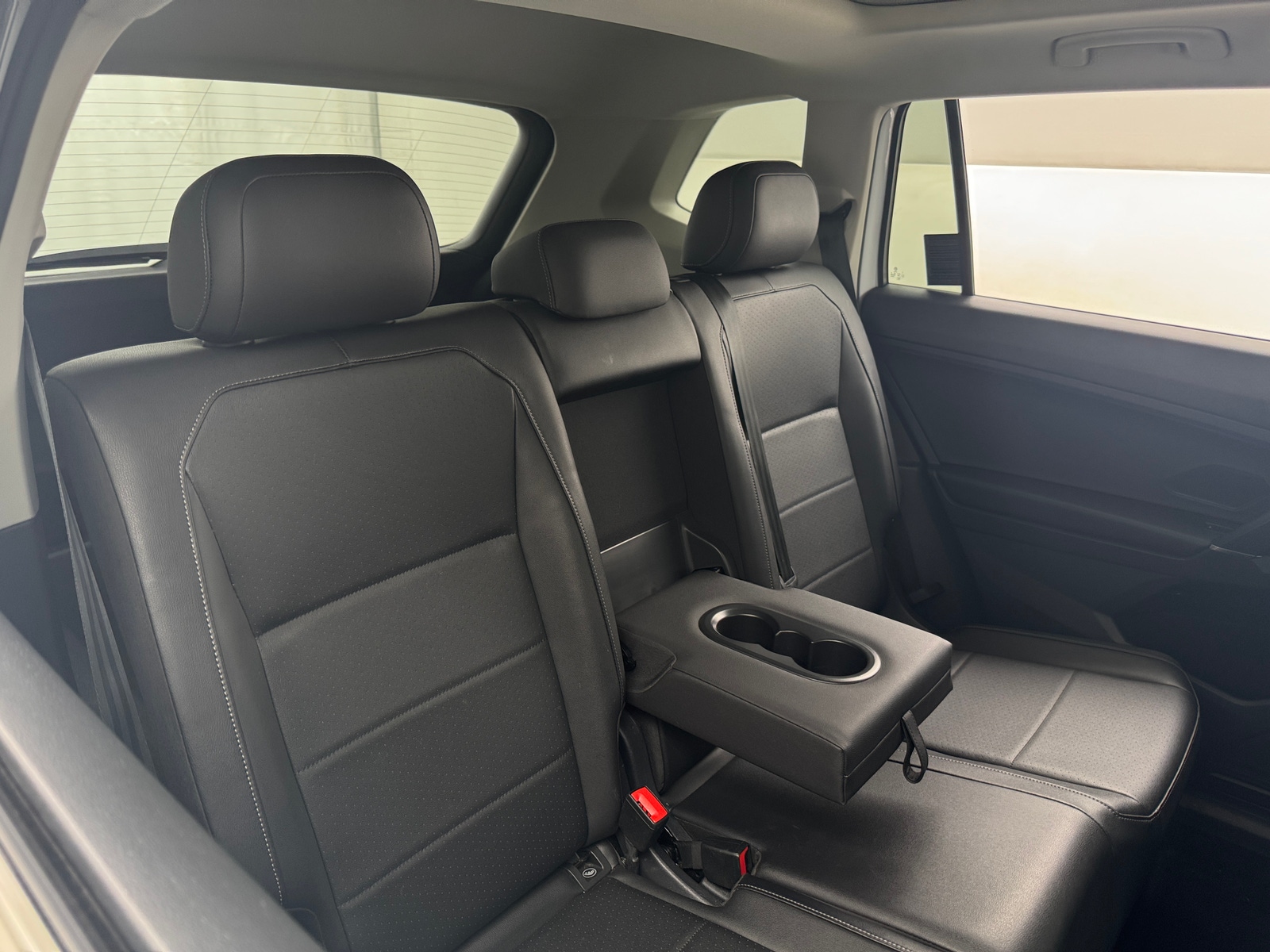 Thumbnail: 2020 Volkswagen Tiguan - 5