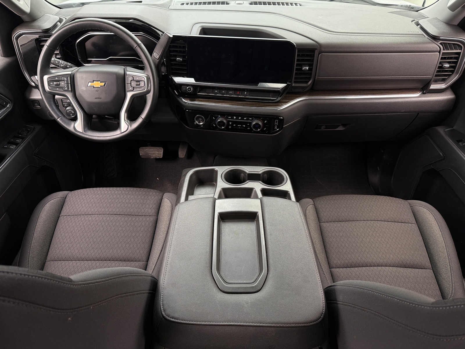 Thumbnail: 2023 Chevrolet Silverado 1500 - 3