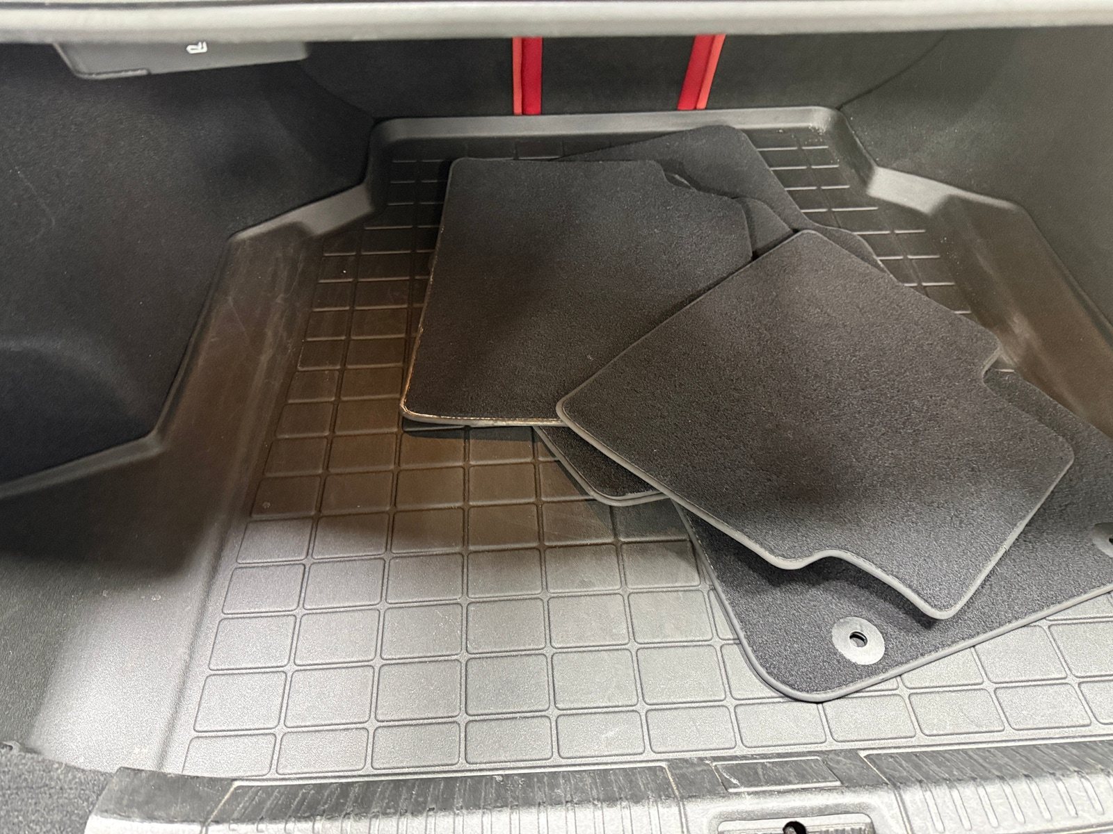 Thumbnail: 2018 Alfa Romeo Giulia - 6