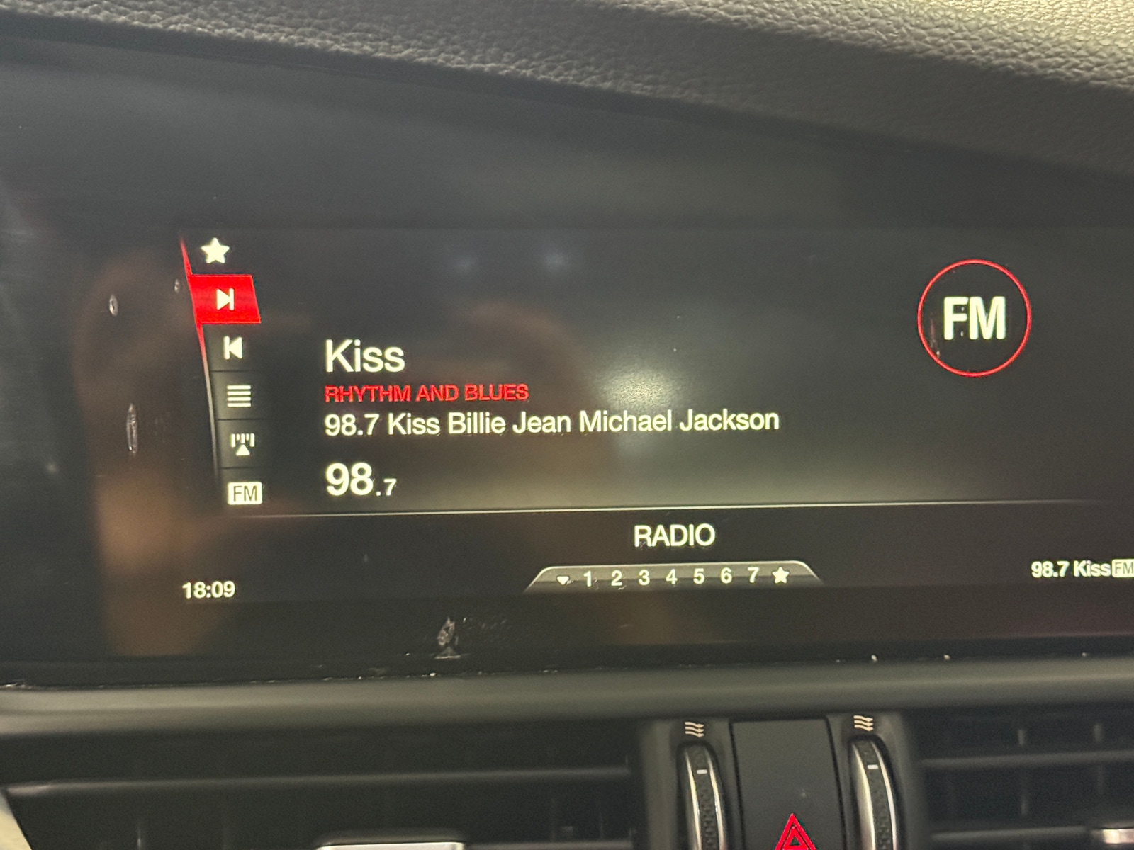 Thumbnail: 2018 Alfa Romeo Giulia - 3