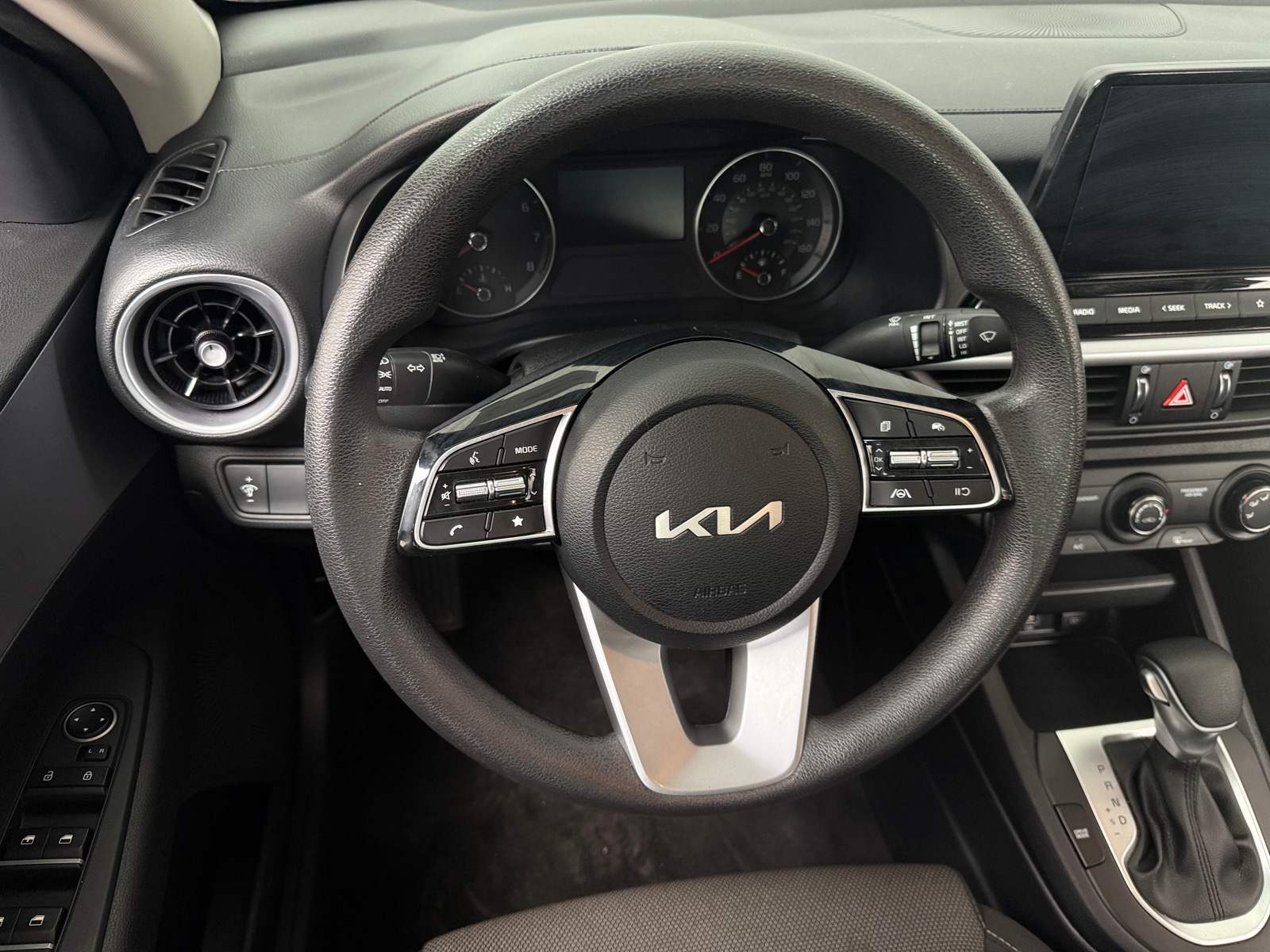 Thumbnail: 2024 Kia Forte - 5