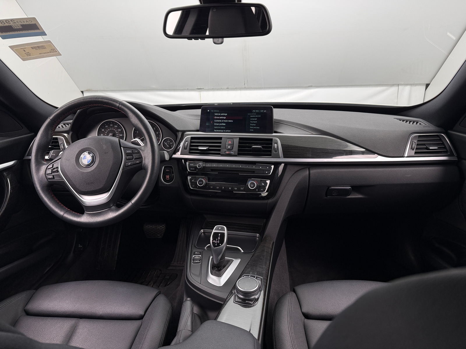 Thumbnail: 2018 BMW 3 Series - 2