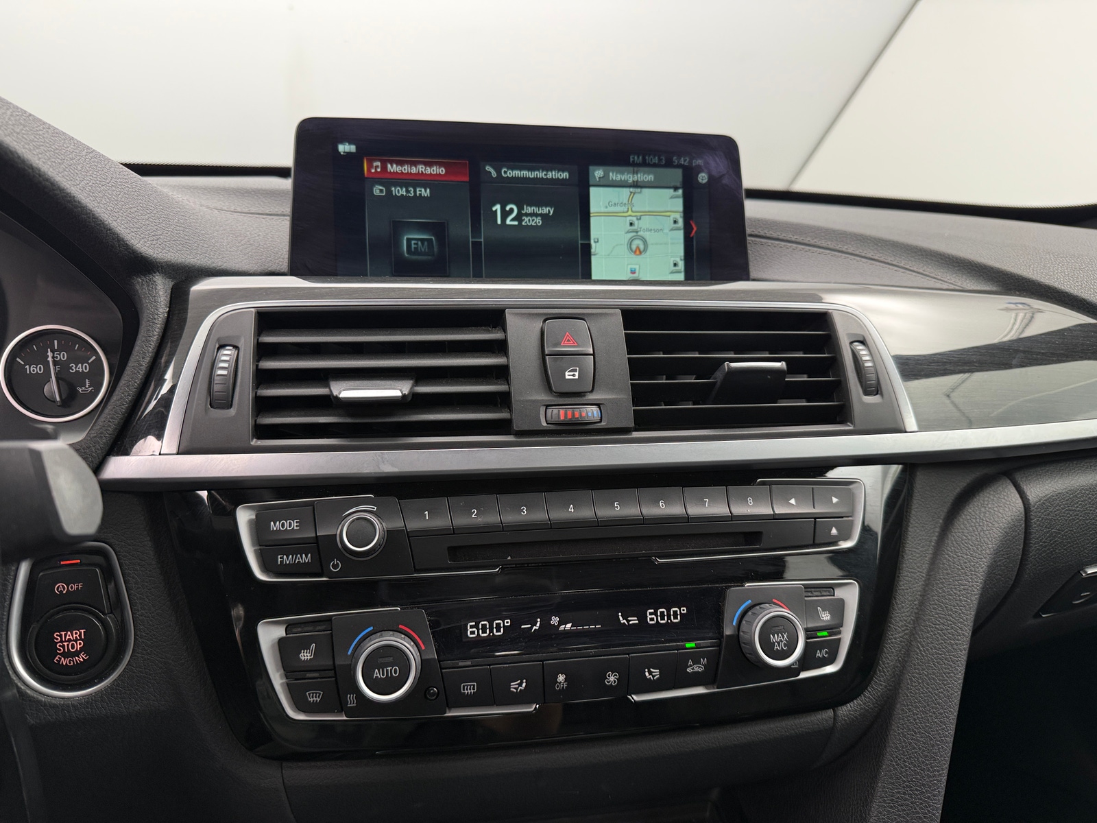 Thumbnail: 2018 BMW 3 Series - 3