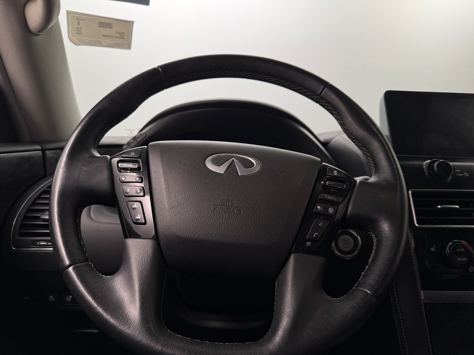 Thumbnail: 2023 INFINITI QX80 - 4