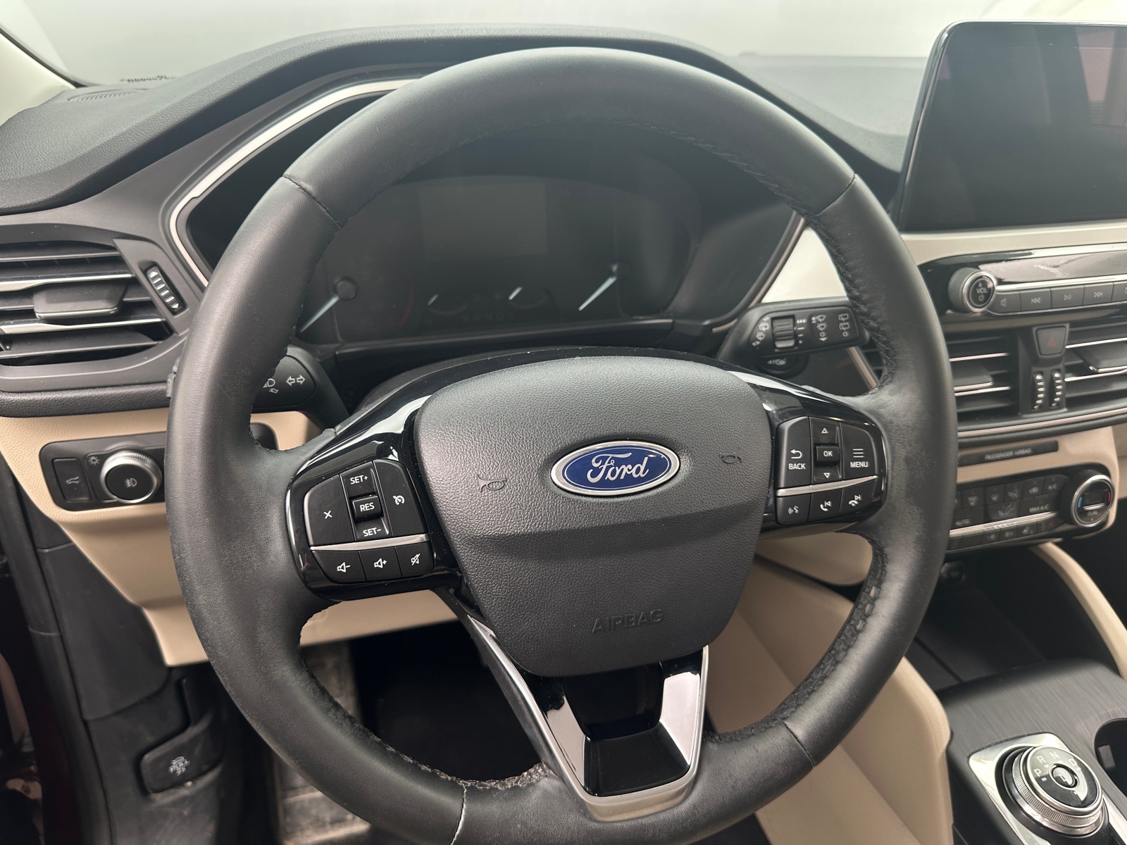 Thumbnail: 2021 Ford Escape - 4