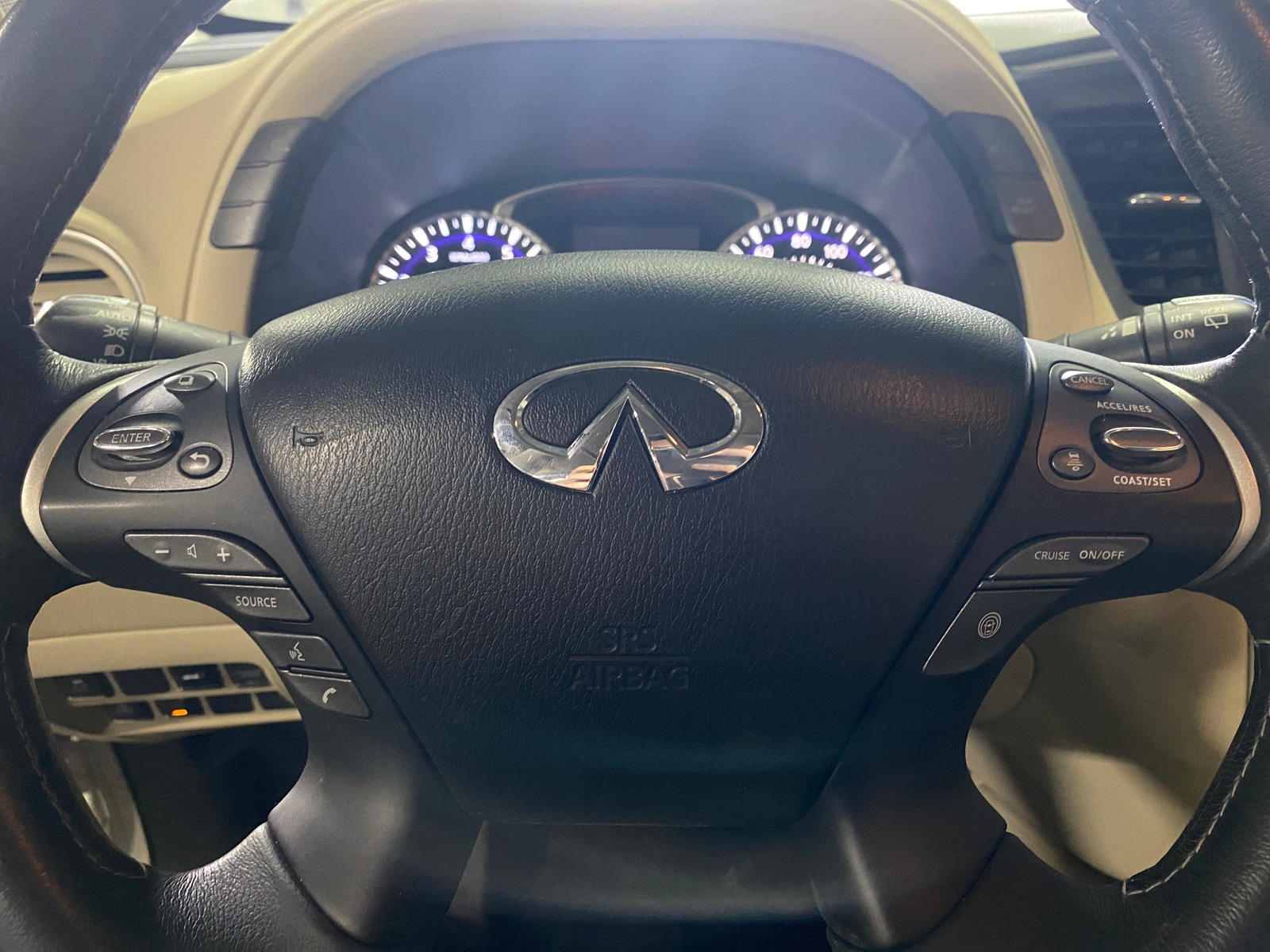 Thumbnail: 2017 INFINITI QX60 - 4