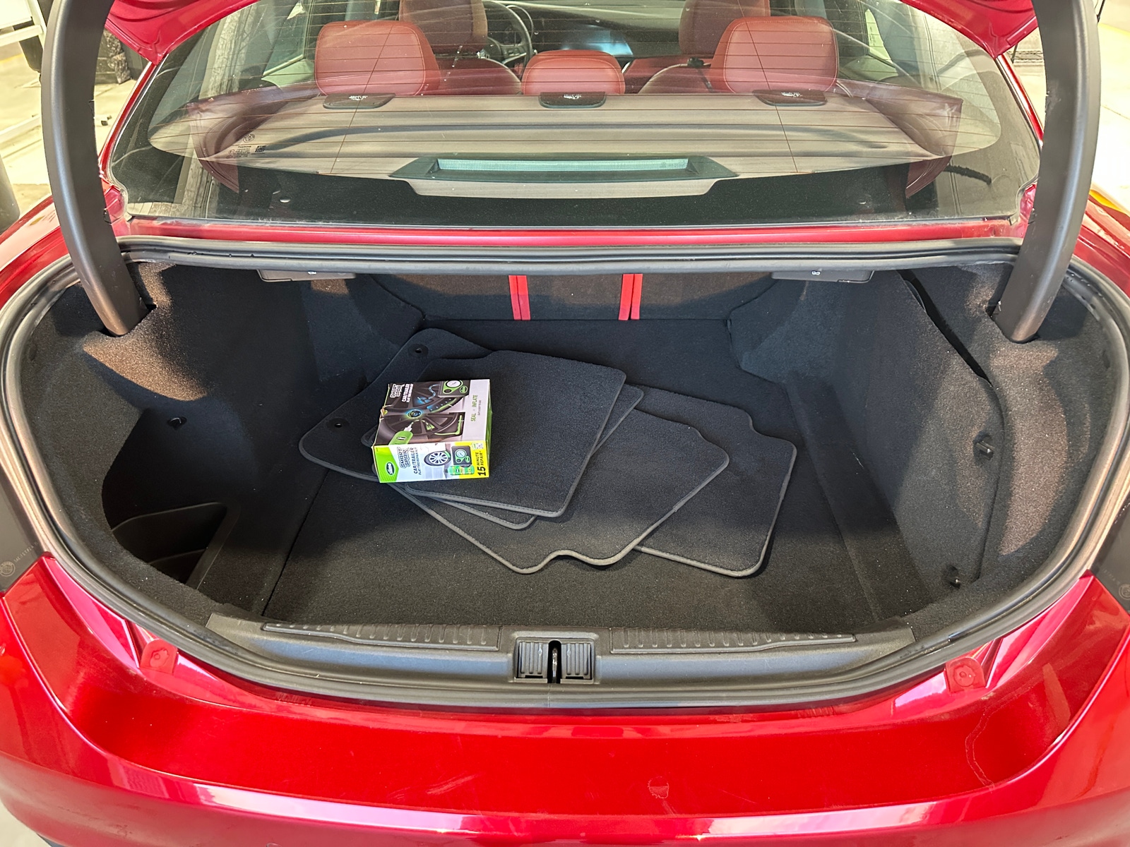 Thumbnail: 2019 Alfa Romeo Giulia - 6