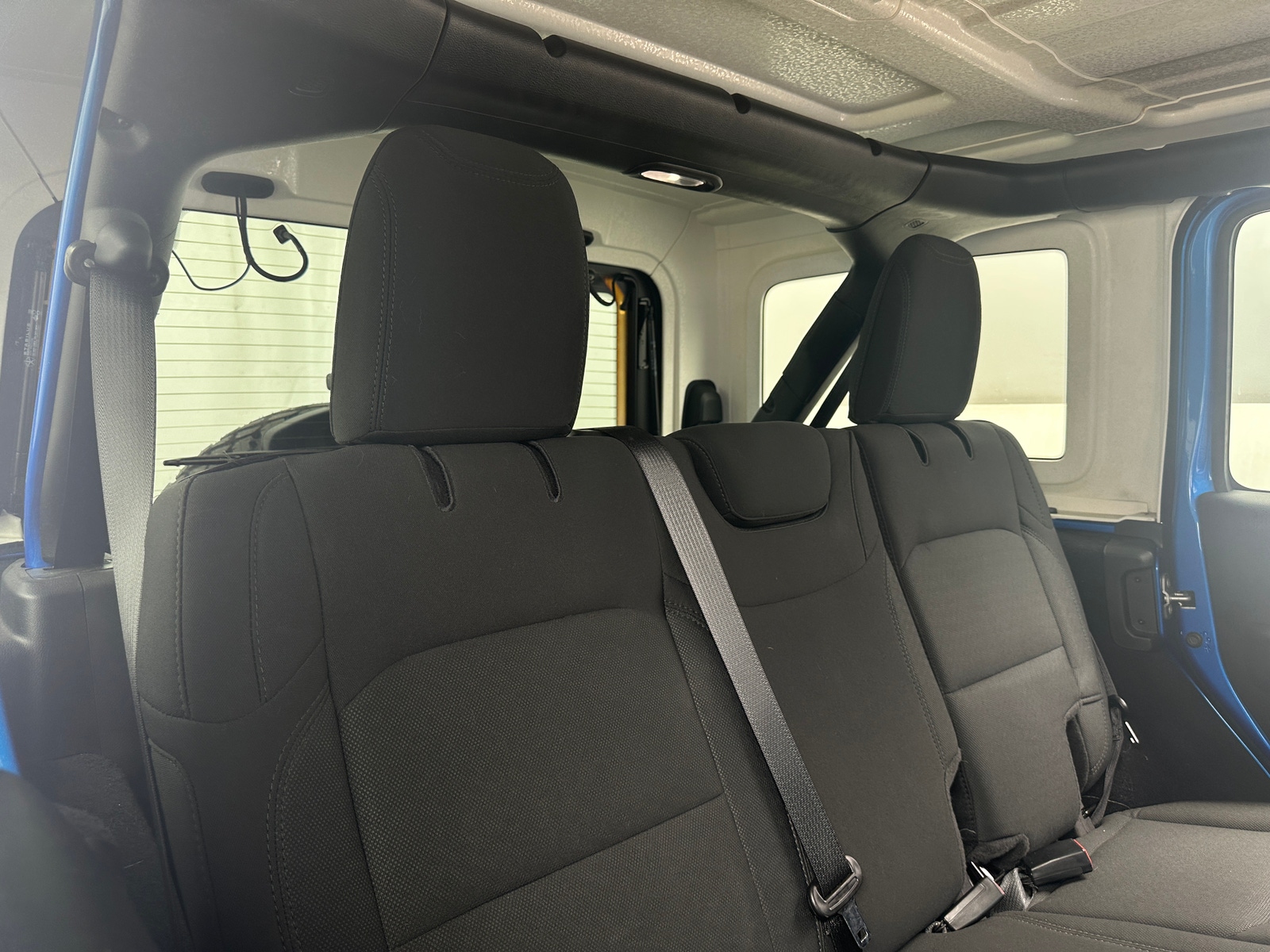 Thumbnail: 2022 Jeep Wrangler - 6