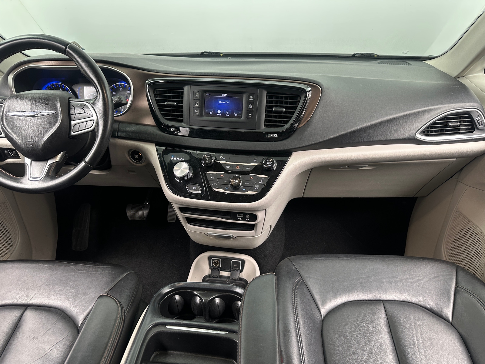 Thumbnail: 2017 Chrysler Pacifica - 2