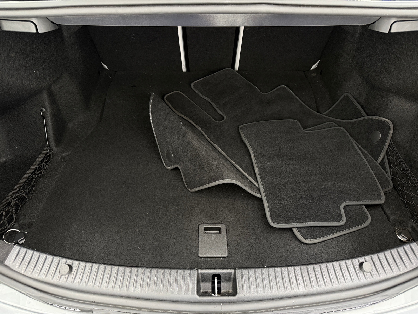 Thumbnail: 2018 Mercedes-Benz C-Class - 6