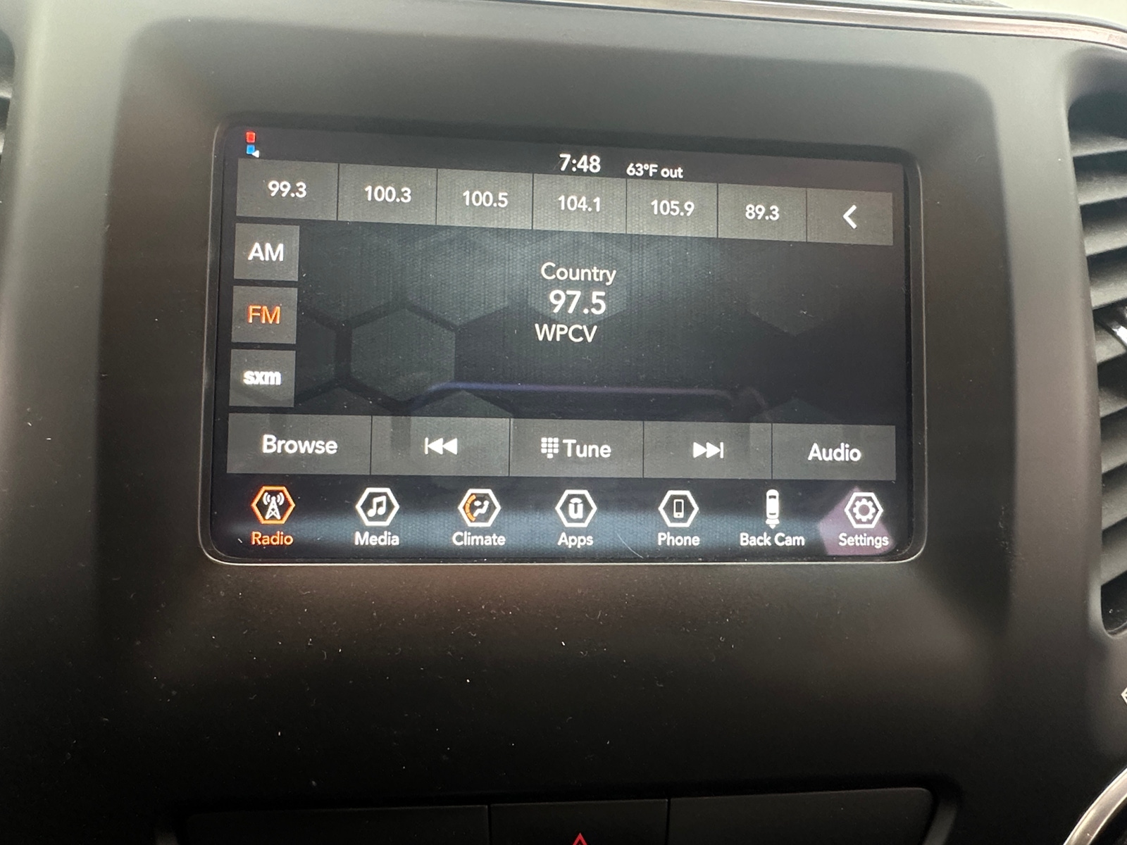 Thumbnail: 2020 Jeep Cherokee - 4