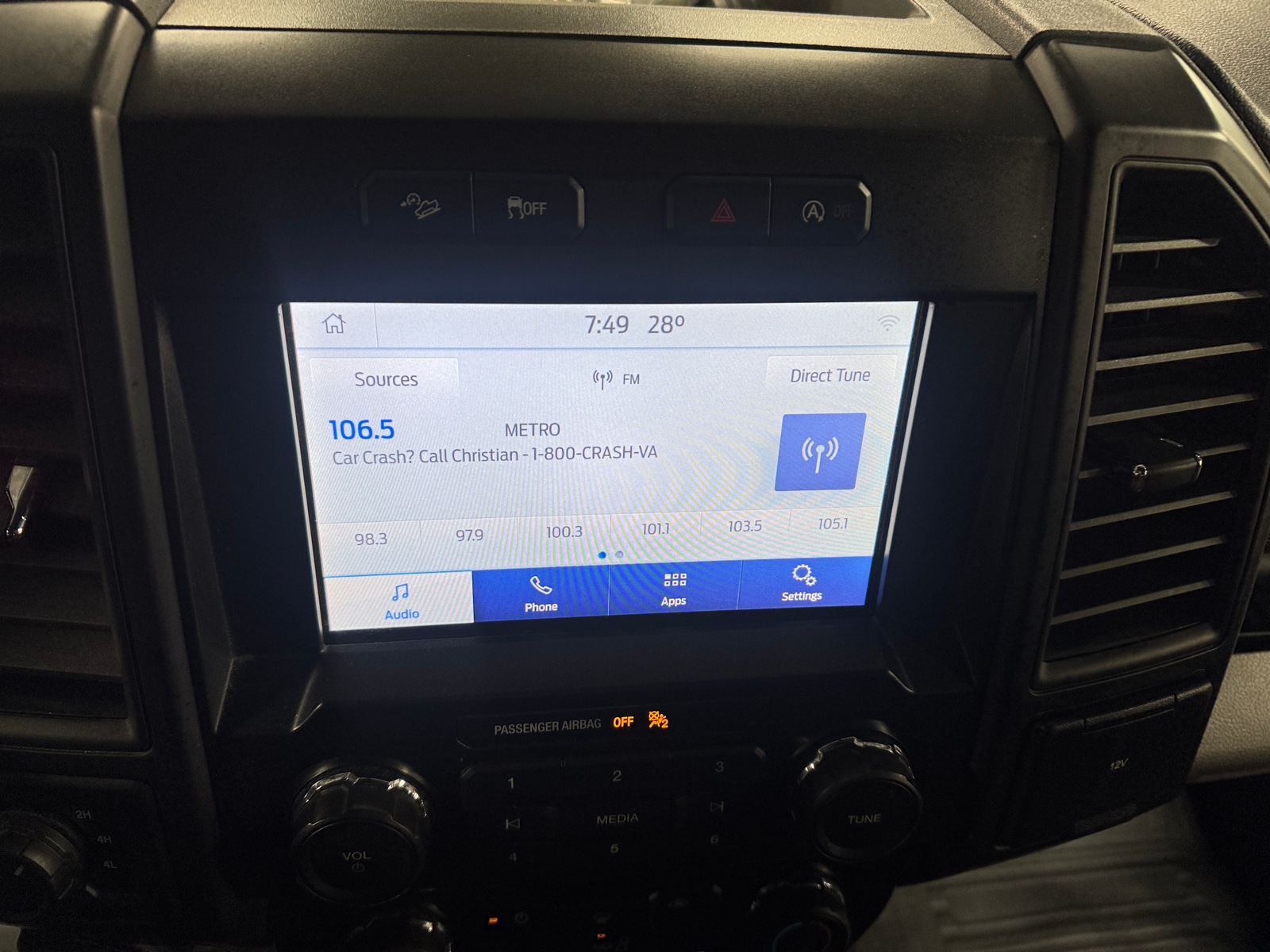 Thumbnail: 2019 Ford Econoline - 4