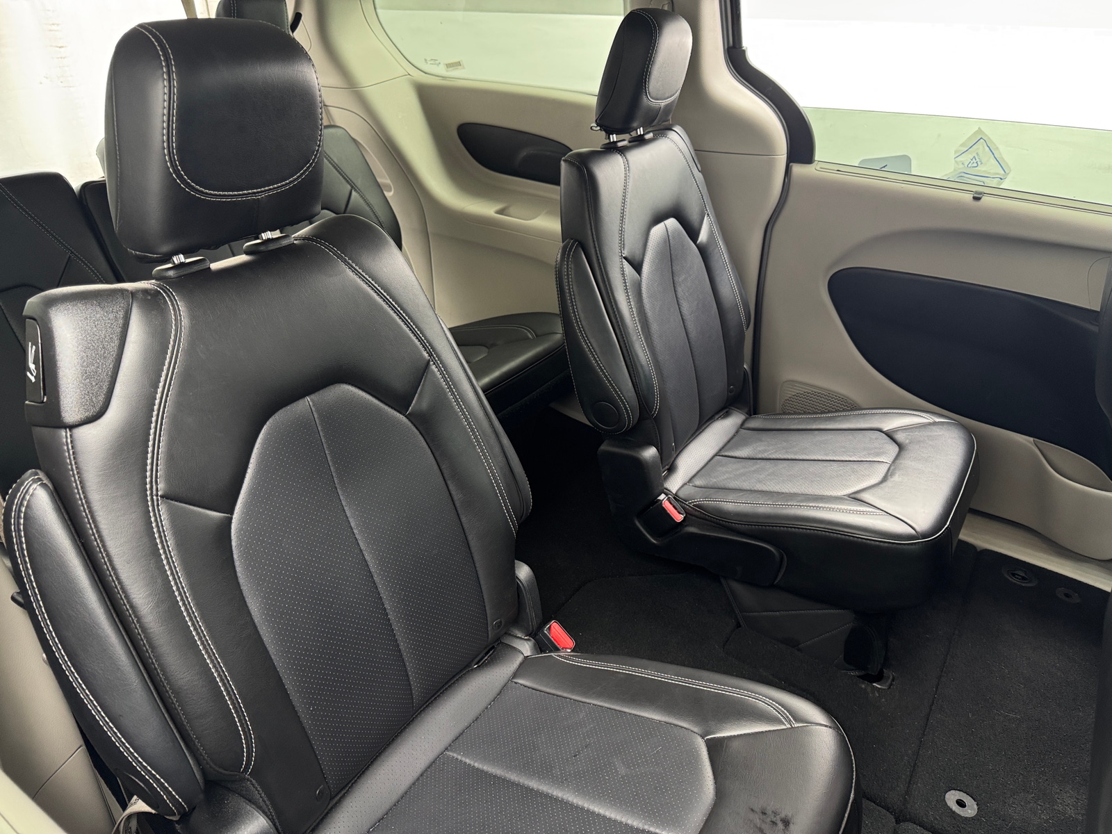 Thumbnail: 2024 Chrysler Pacifica - 5