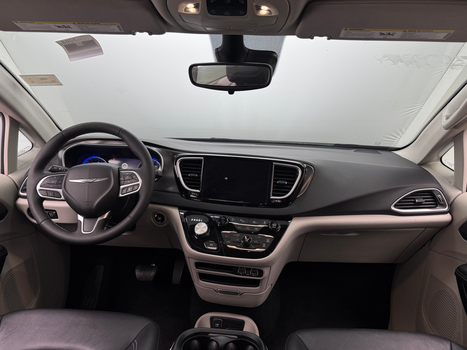 Thumbnail: 2024 Chrysler Pacifica - 2