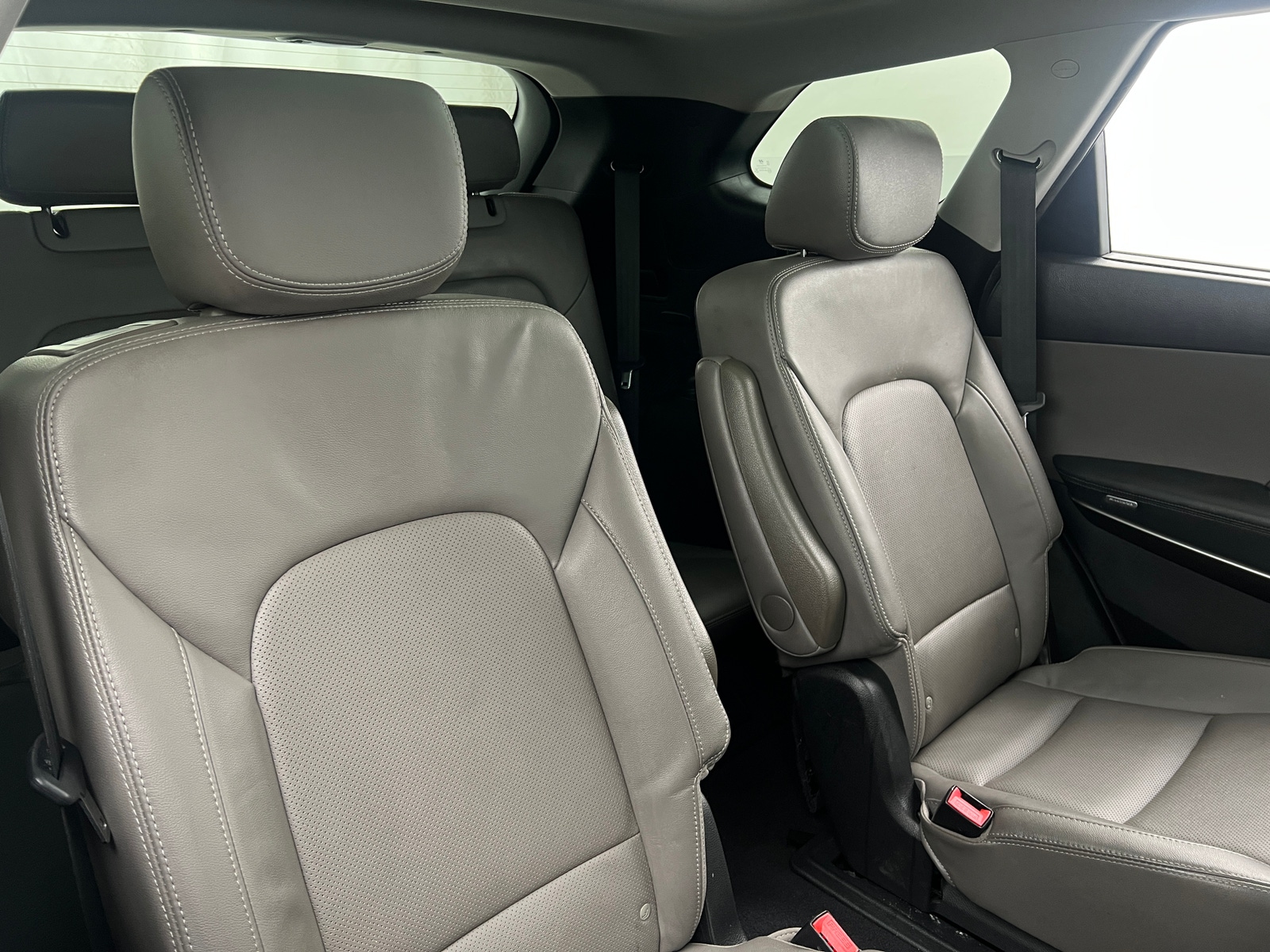 Thumbnail: 2017 Hyundai Santa Fe - 5