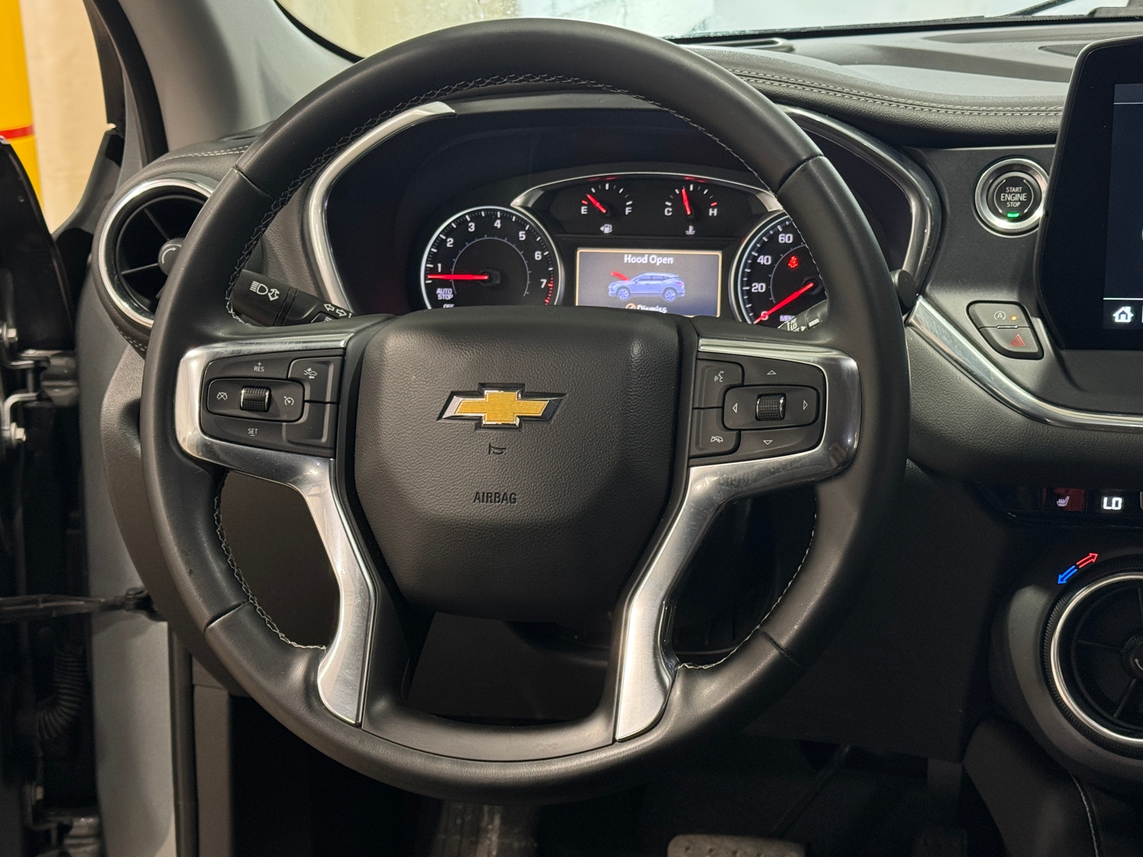 Thumbnail: 2023 Chevrolet Blazer - 4