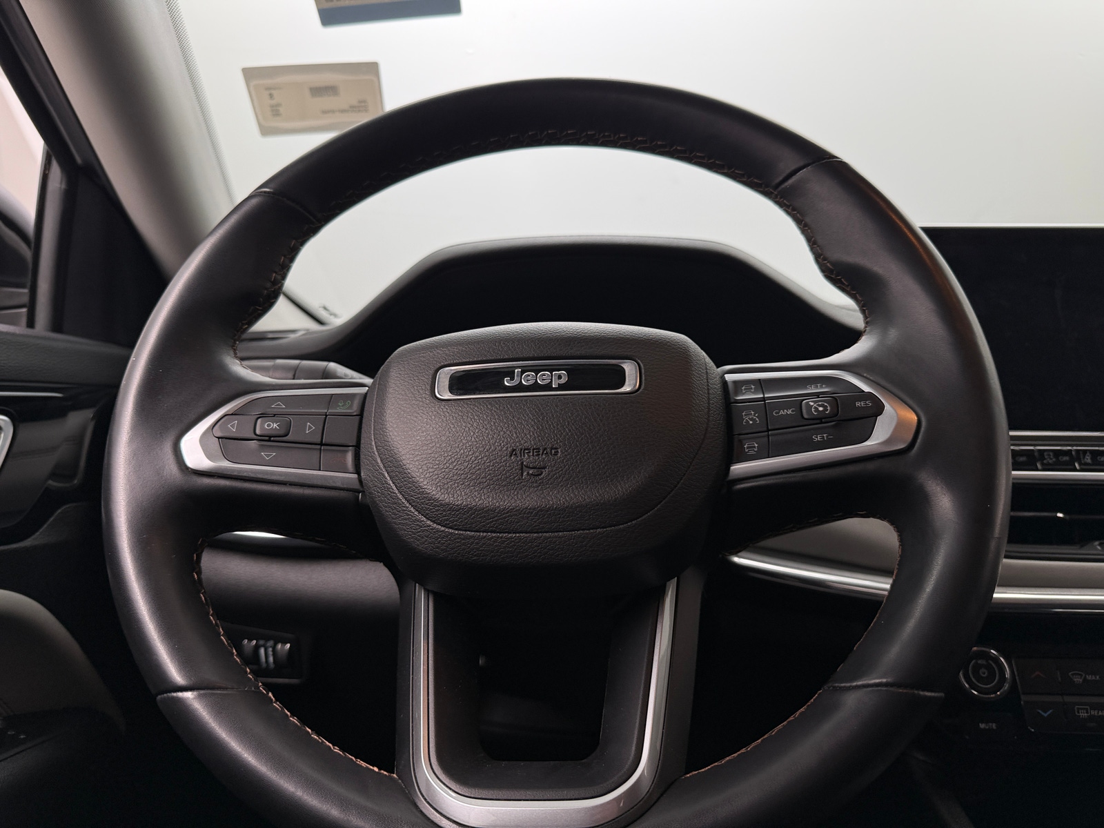 Thumbnail: 2022 Jeep Compass - 4