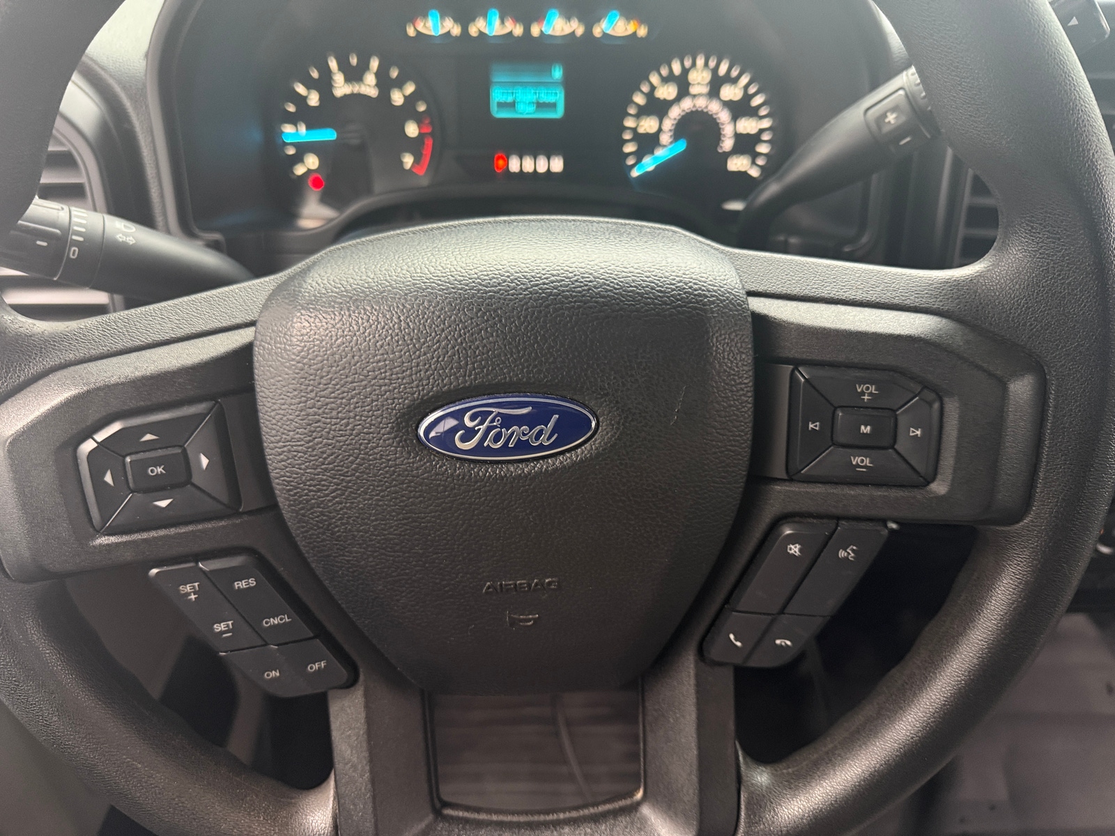 Thumbnail: 2019 Ford Econoline - 5