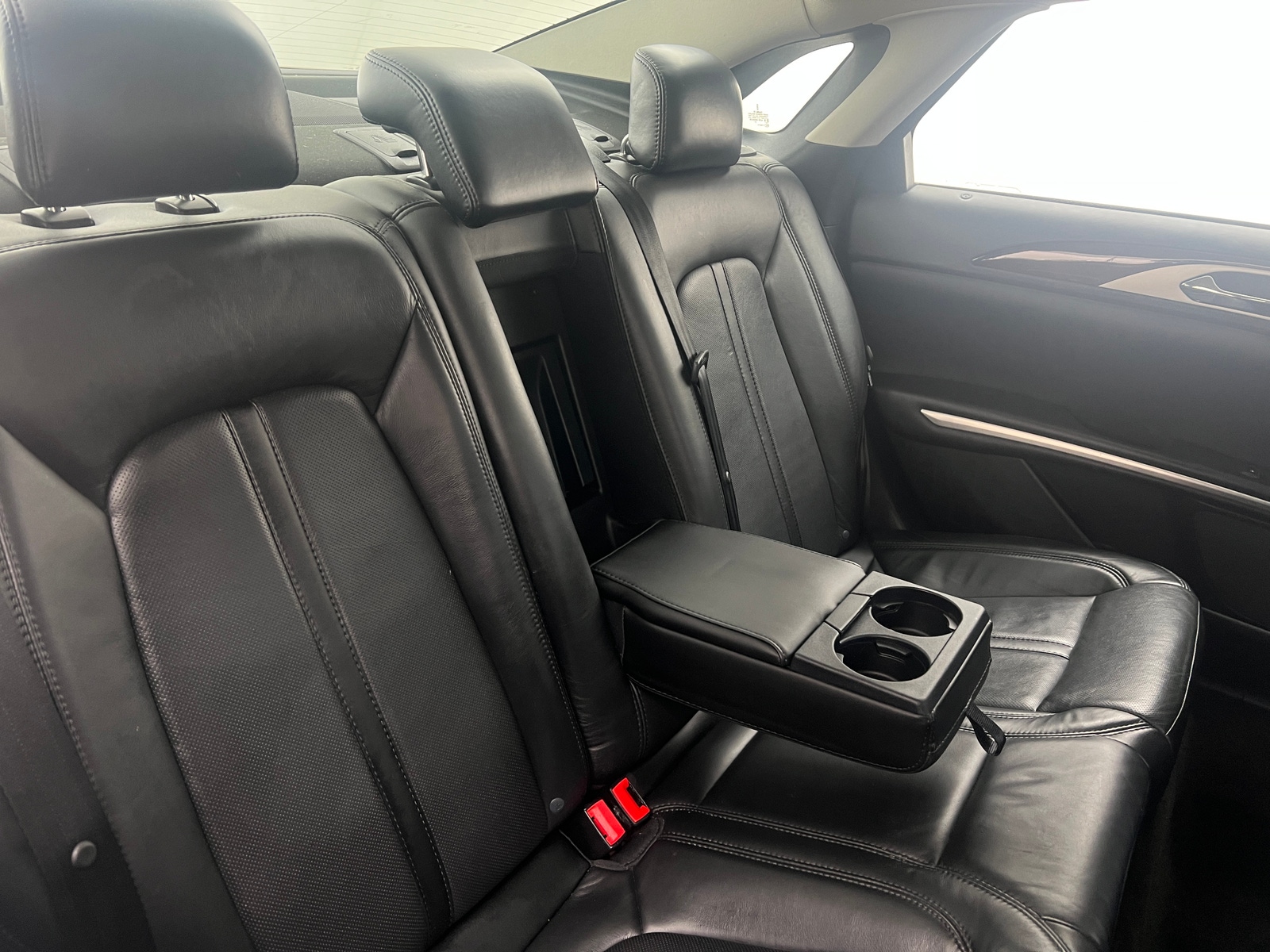 Thumbnail: 2016 Lincoln MKZ - 5