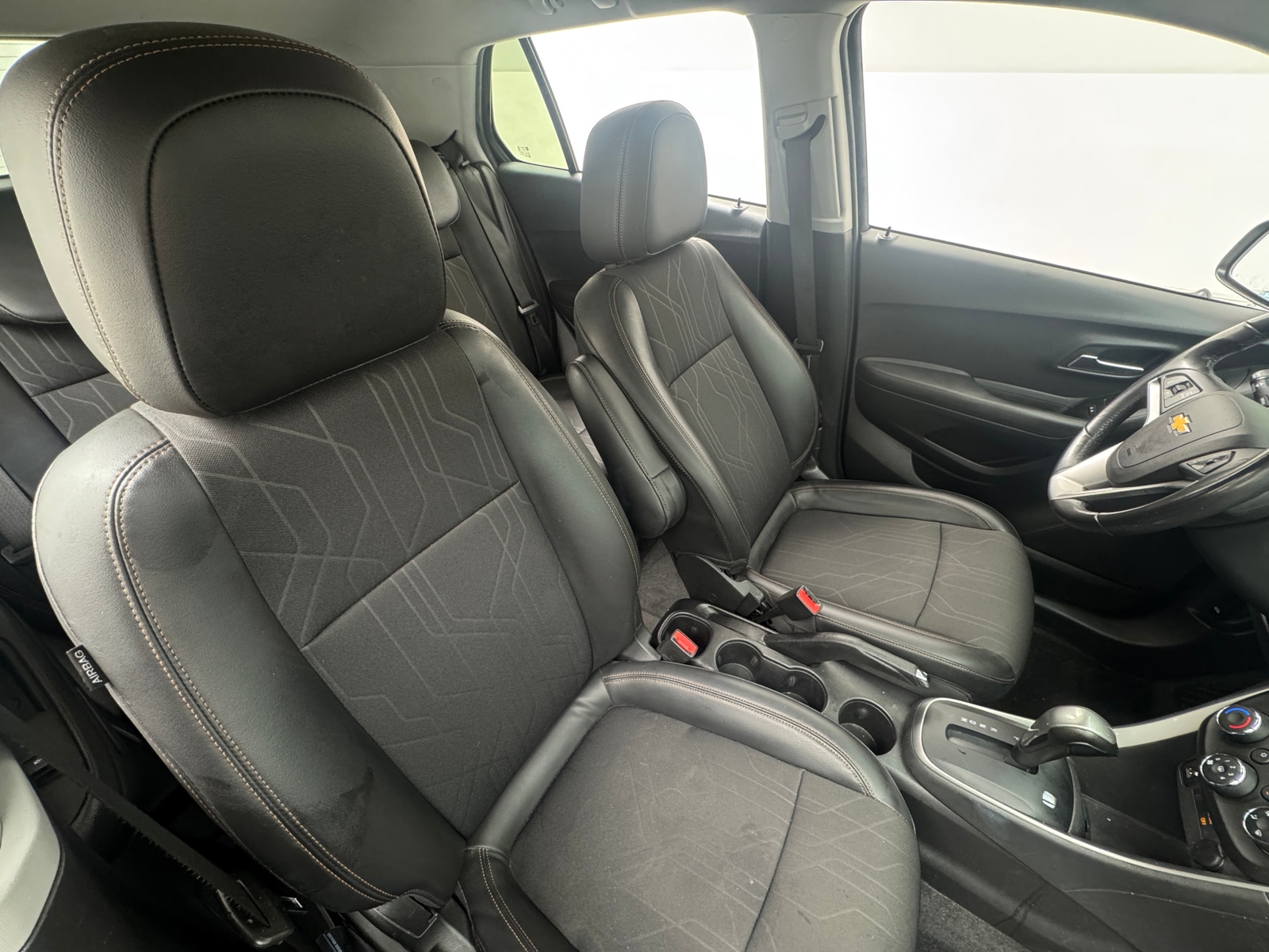 Thumbnail: 2020 Chevrolet Trax - 2