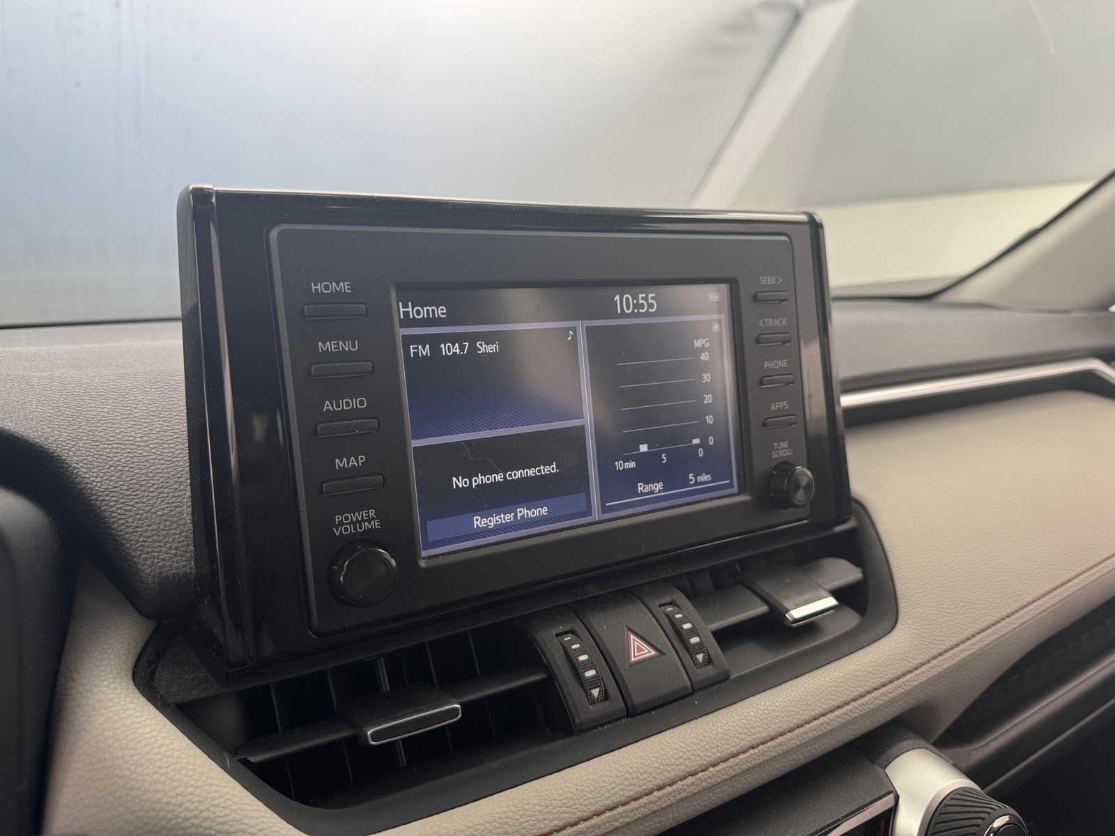 Thumbnail: 2019 Toyota RAV4 - 3