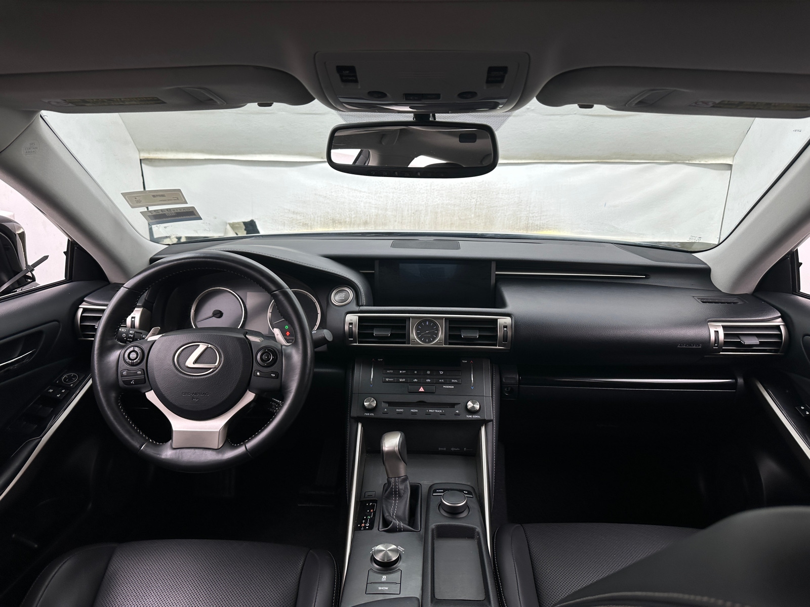 Thumbnail: 2015 Lexus IS - 2