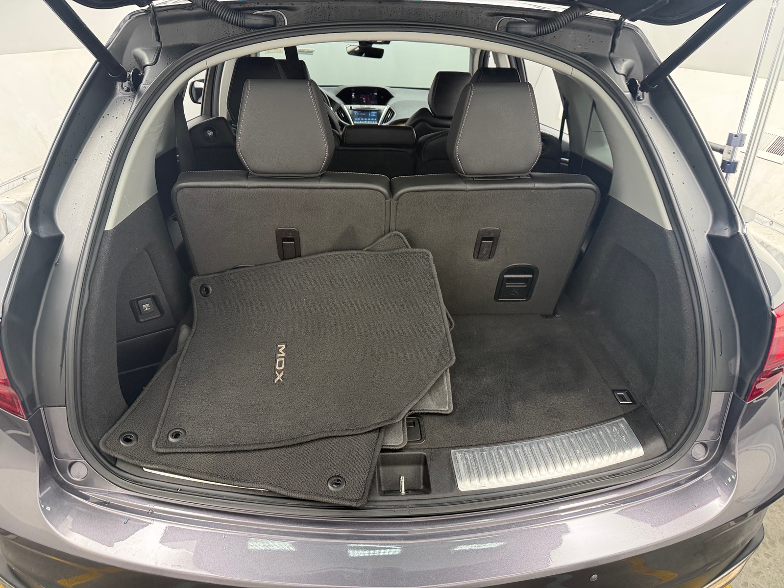 Thumbnail: 2020 Acura MDX - 6