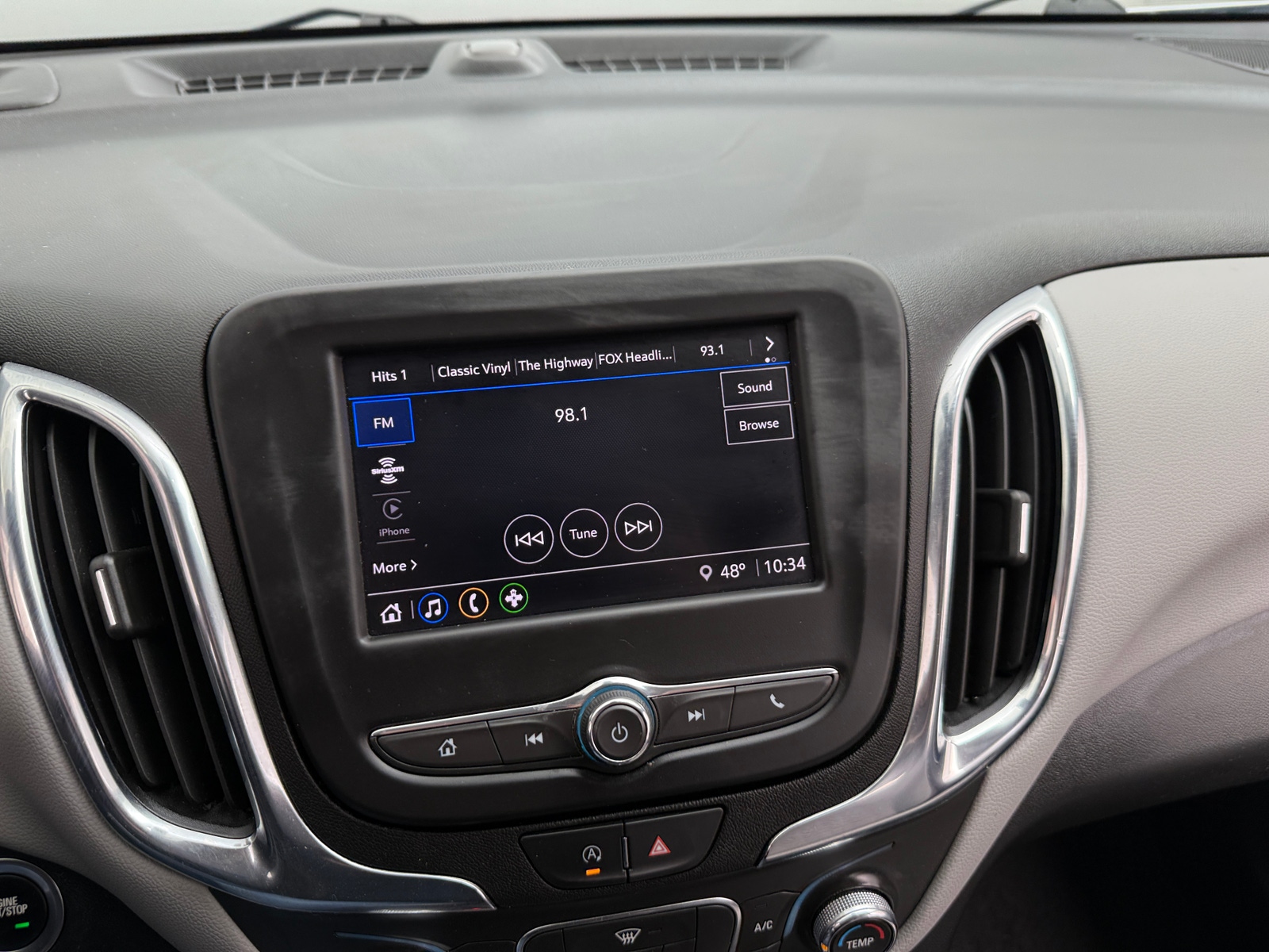 Thumbnail: 2023 Chevrolet Equinox - 4