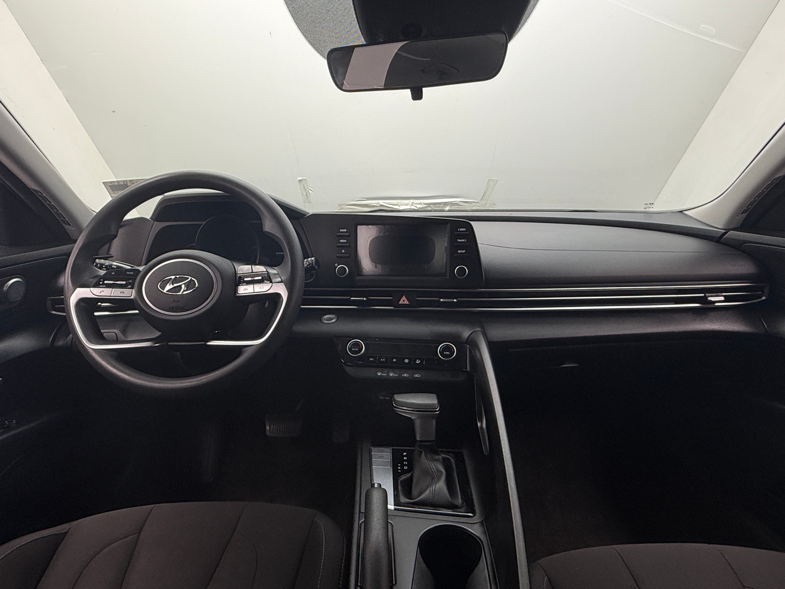 Thumbnail: 2021 Hyundai Elantra - 3