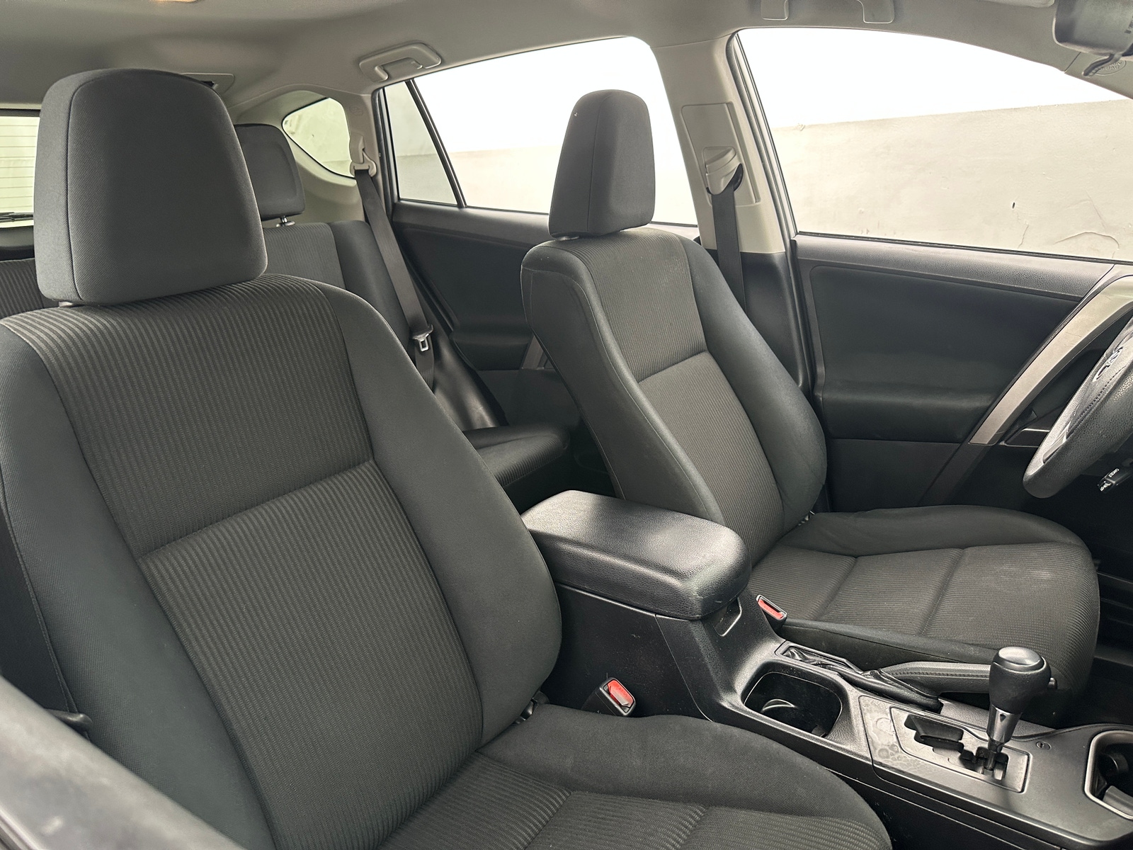 Thumbnail: 2018 Toyota RAV4 - 2