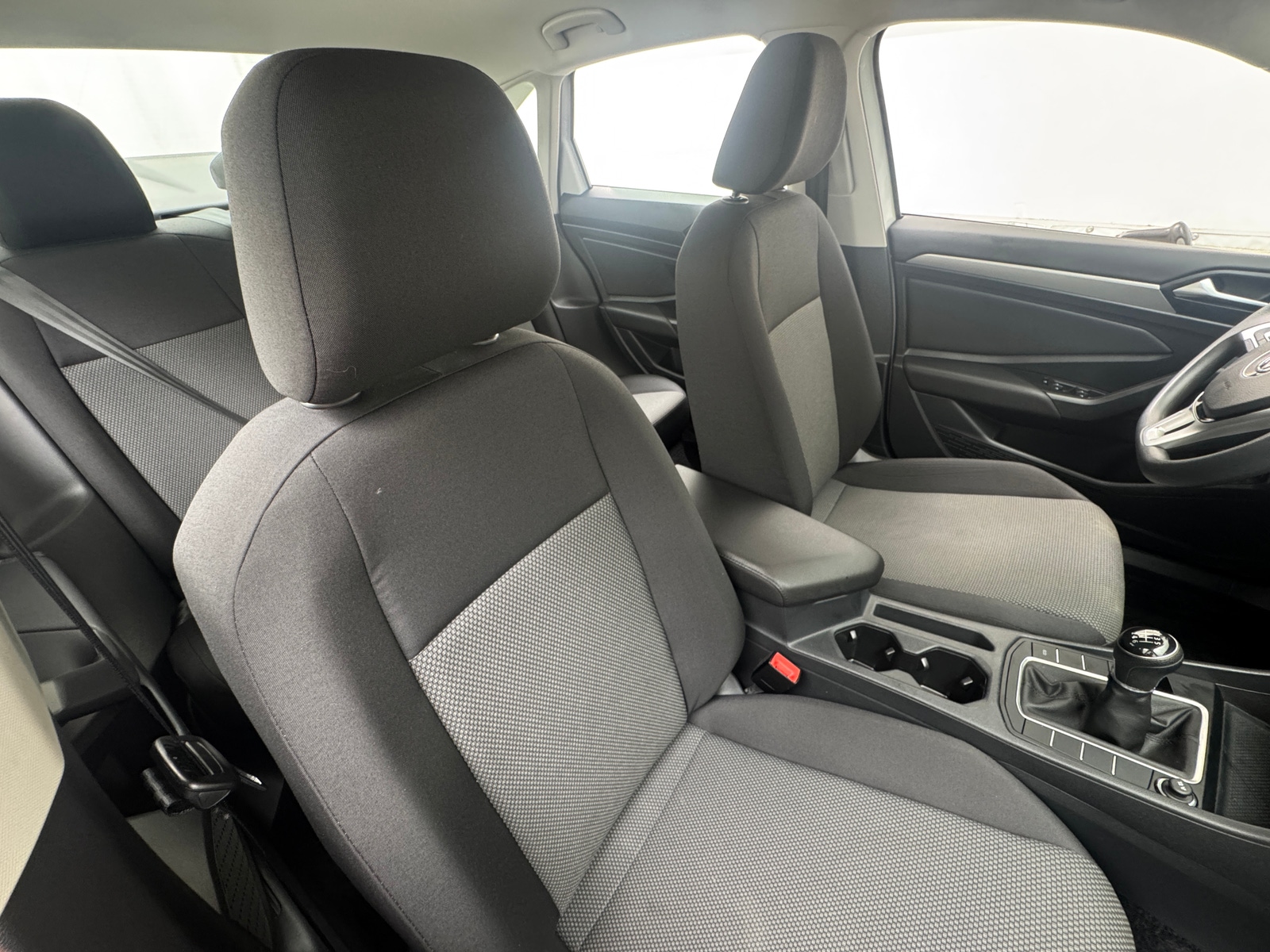 Thumbnail: 2020 Volkswagen Jetta - 2