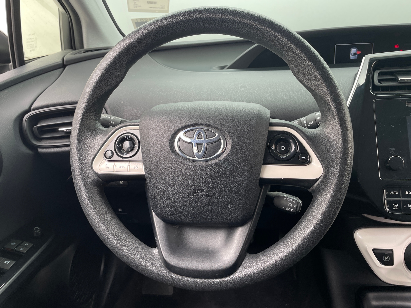 Thumbnail: 2016 Toyota Prius - 5