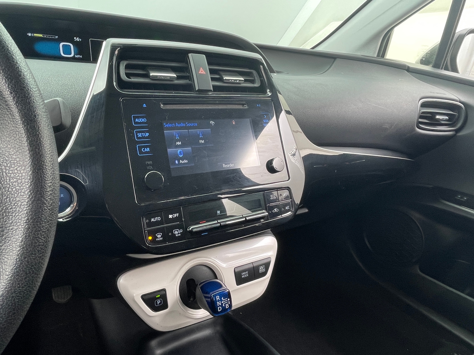 Thumbnail: 2016 Toyota Prius - 4