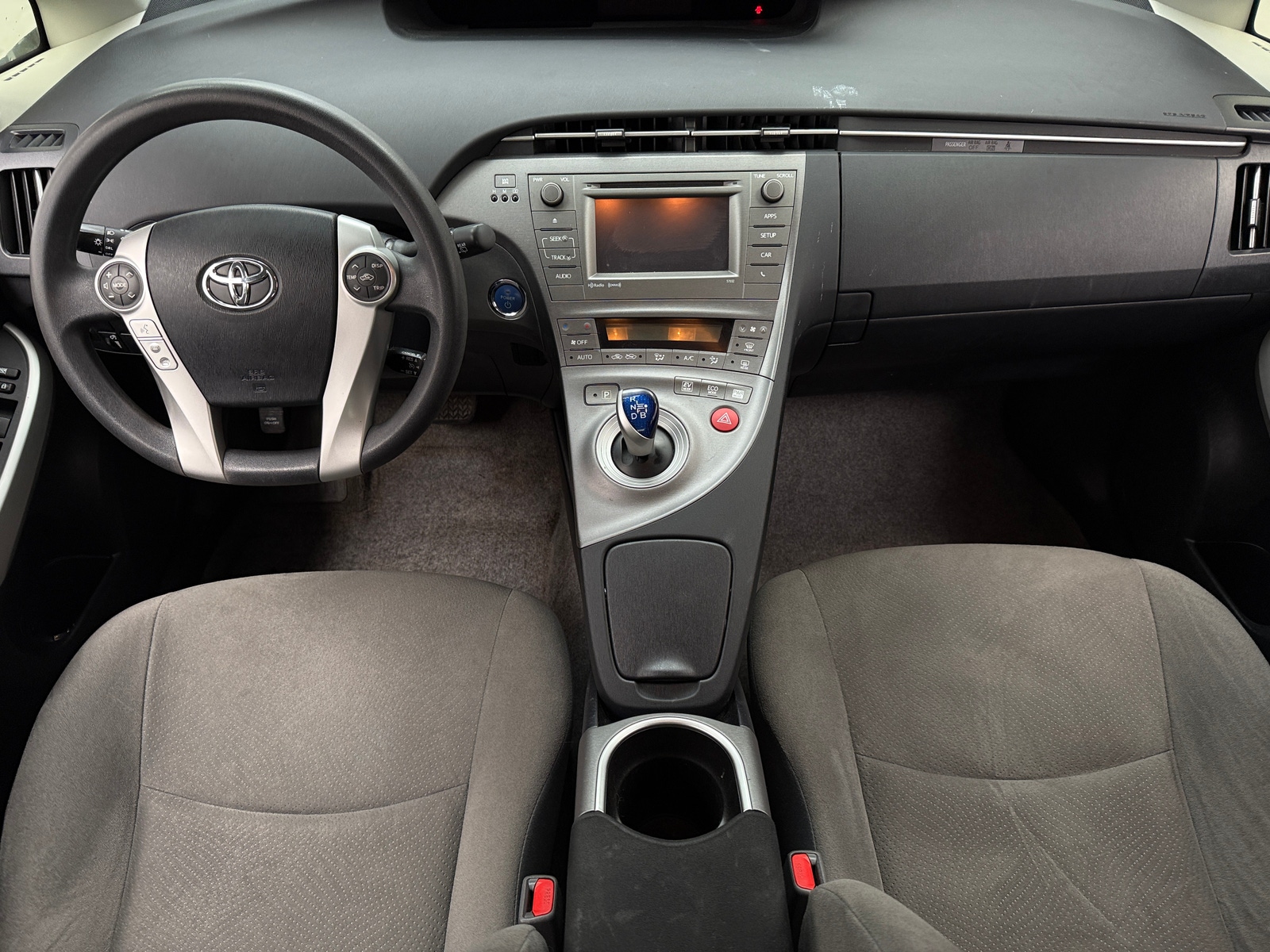 Thumbnail: 2015 Toyota Prius - 3