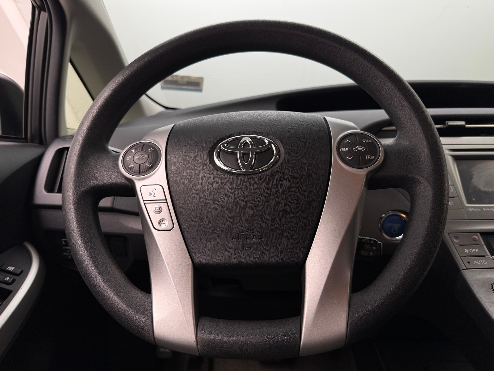 Thumbnail: 2015 Toyota Prius - 5