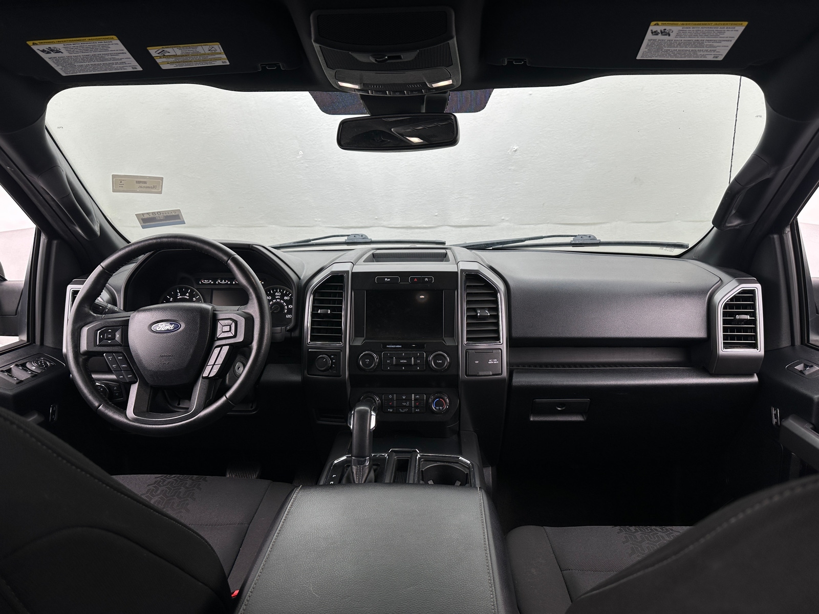 Thumbnail: 2019 Ford Econoline - 3