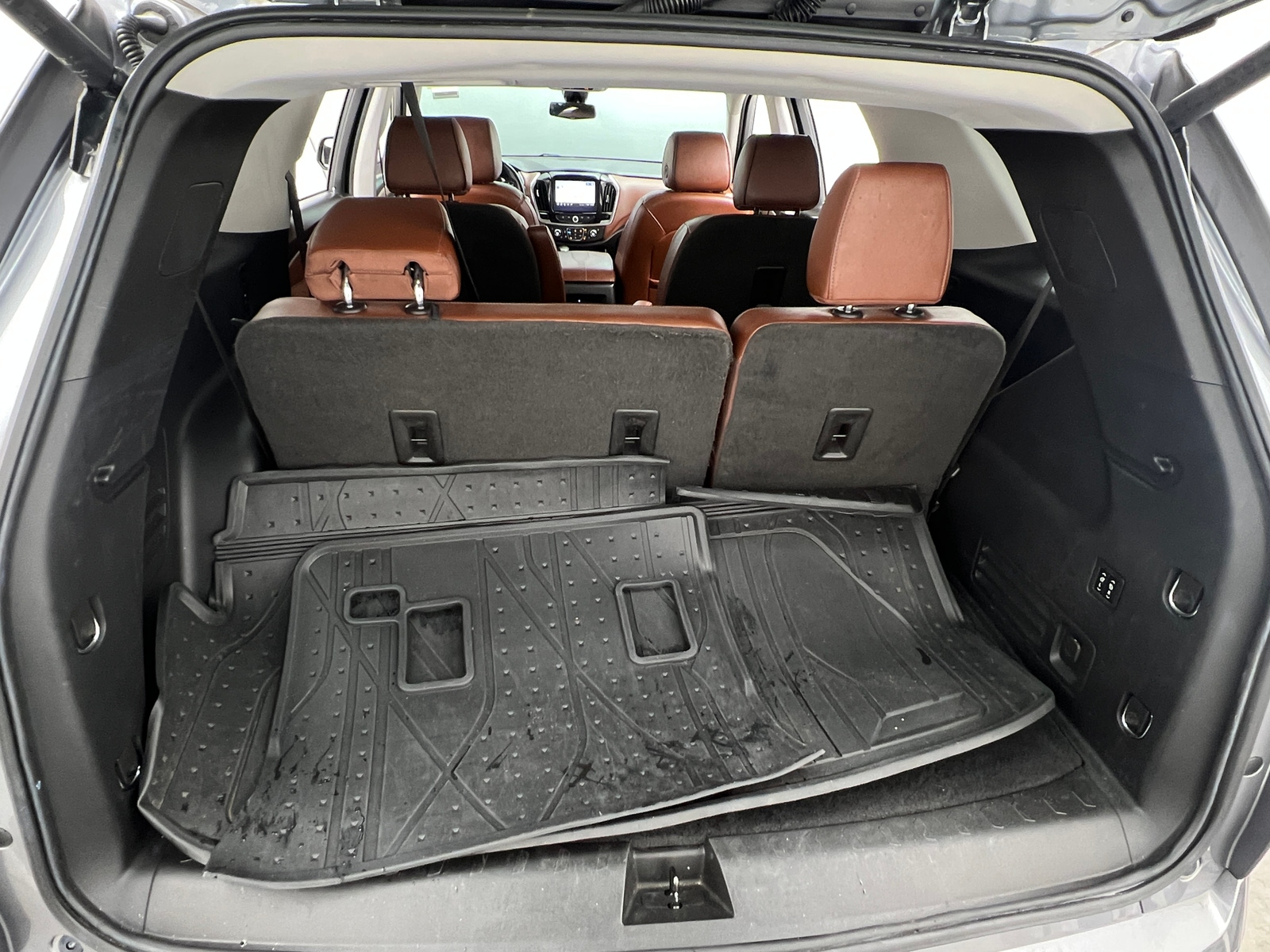 Thumbnail: 2021 Chevrolet Traverse - 6